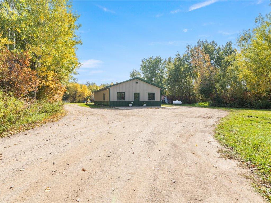 2008 single family home for sale at 11075 Thiesse Road in Brainerd, MN — 2 bed, 1 bath (photo 2 of 42)