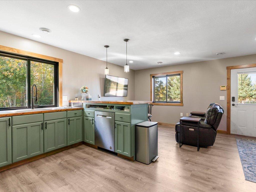 2008 single family home for sale at 11075 Thiesse Road in Brainerd, MN — 2 bed, 1 bath (photo 12 of 42)