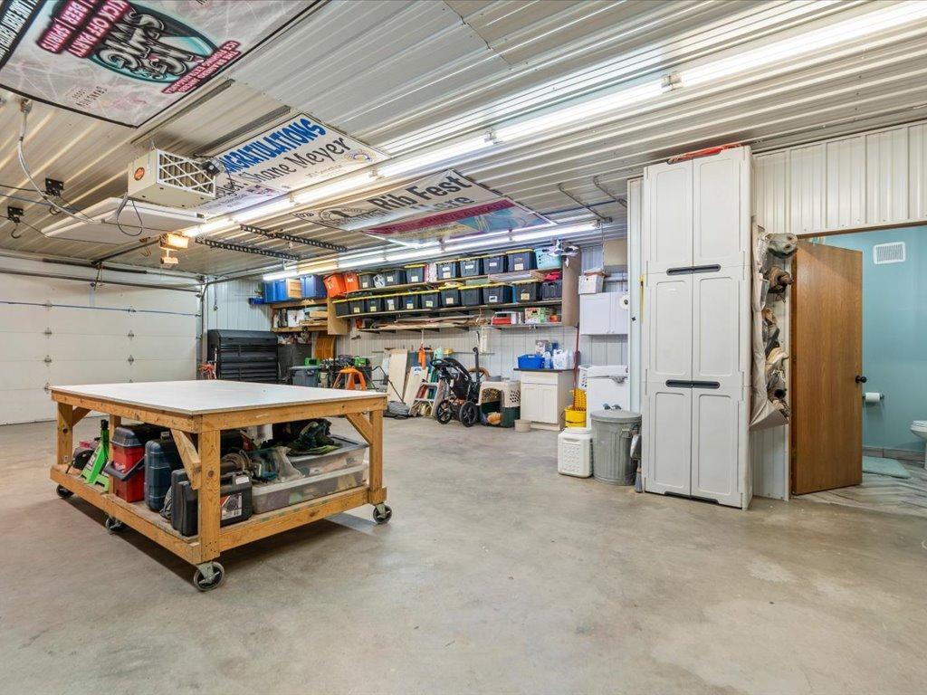 2008 single family home for sale at 11075 Thiesse Road in Brainerd, MN — 2 bed, 1 bath (photo 5 of 42)