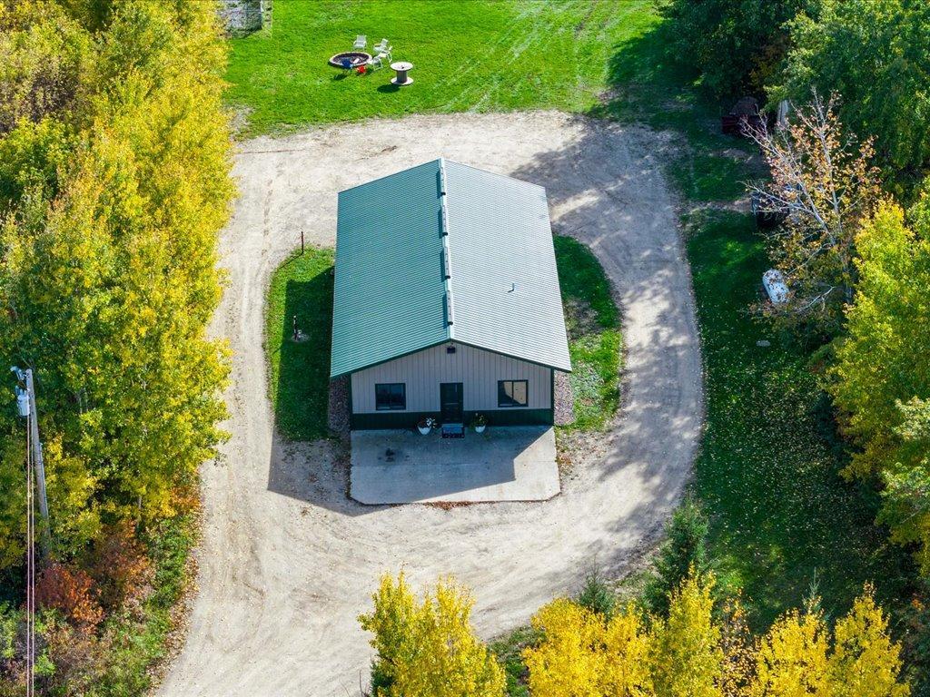 2008 single family home for sale at 11075 Thiesse Road in Brainerd, MN — 2 bed, 1 bath (photo 10 of 42)