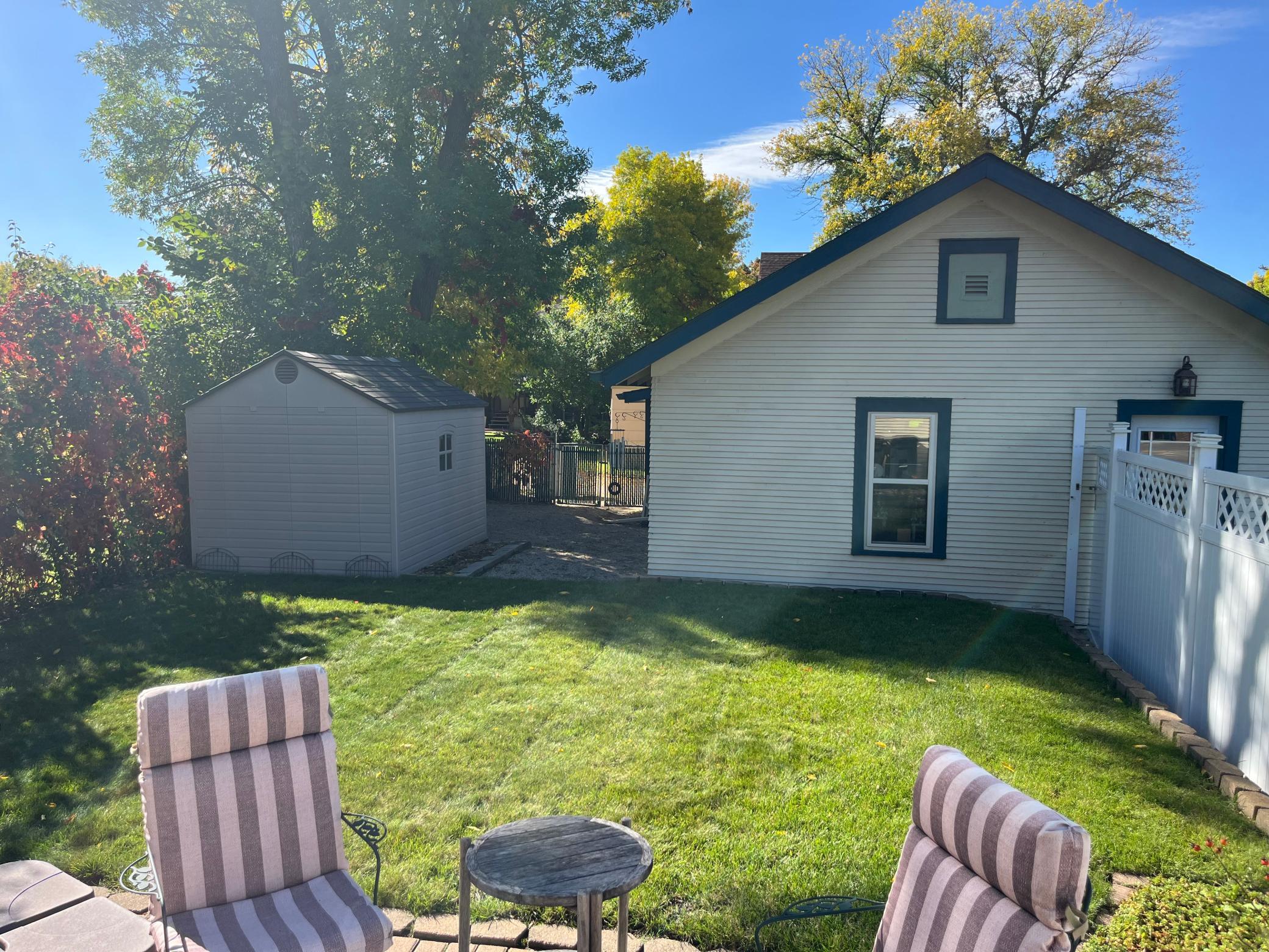 1905 single family home for sale at 721 Main Avenue N in Thief River Falls, MN — 3 bed, 2 bath (photo 5 of 36)