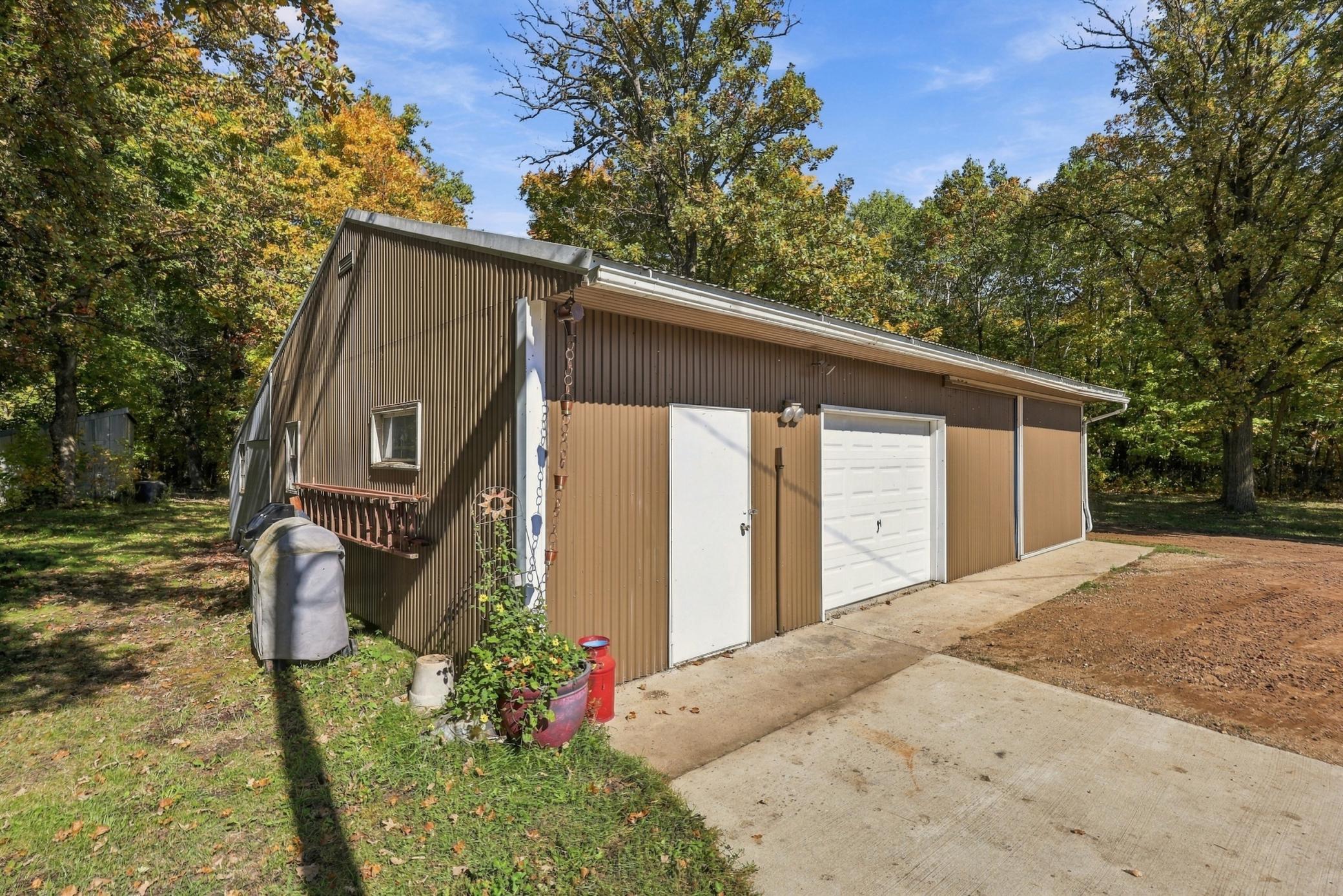 1985 single family home for sale at 29517 County Highway 24 in Erhard, MN — 3 bed, 4 bath (photo 42 of 50)