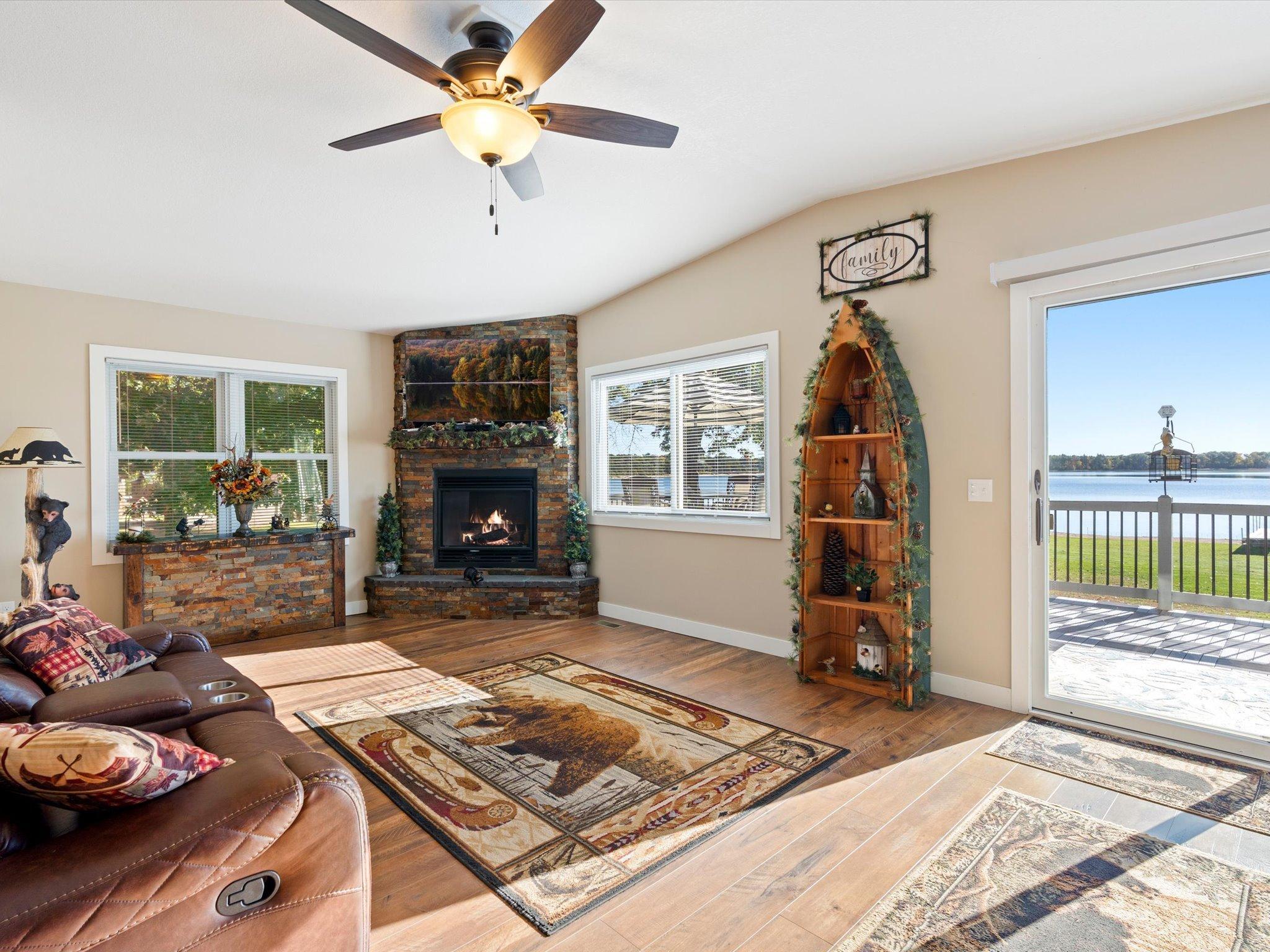 2010 single family home for sale at 23732 Clover Drive in Merrifield, MN — 3 bed, 3 bath (photo 5 of 43)