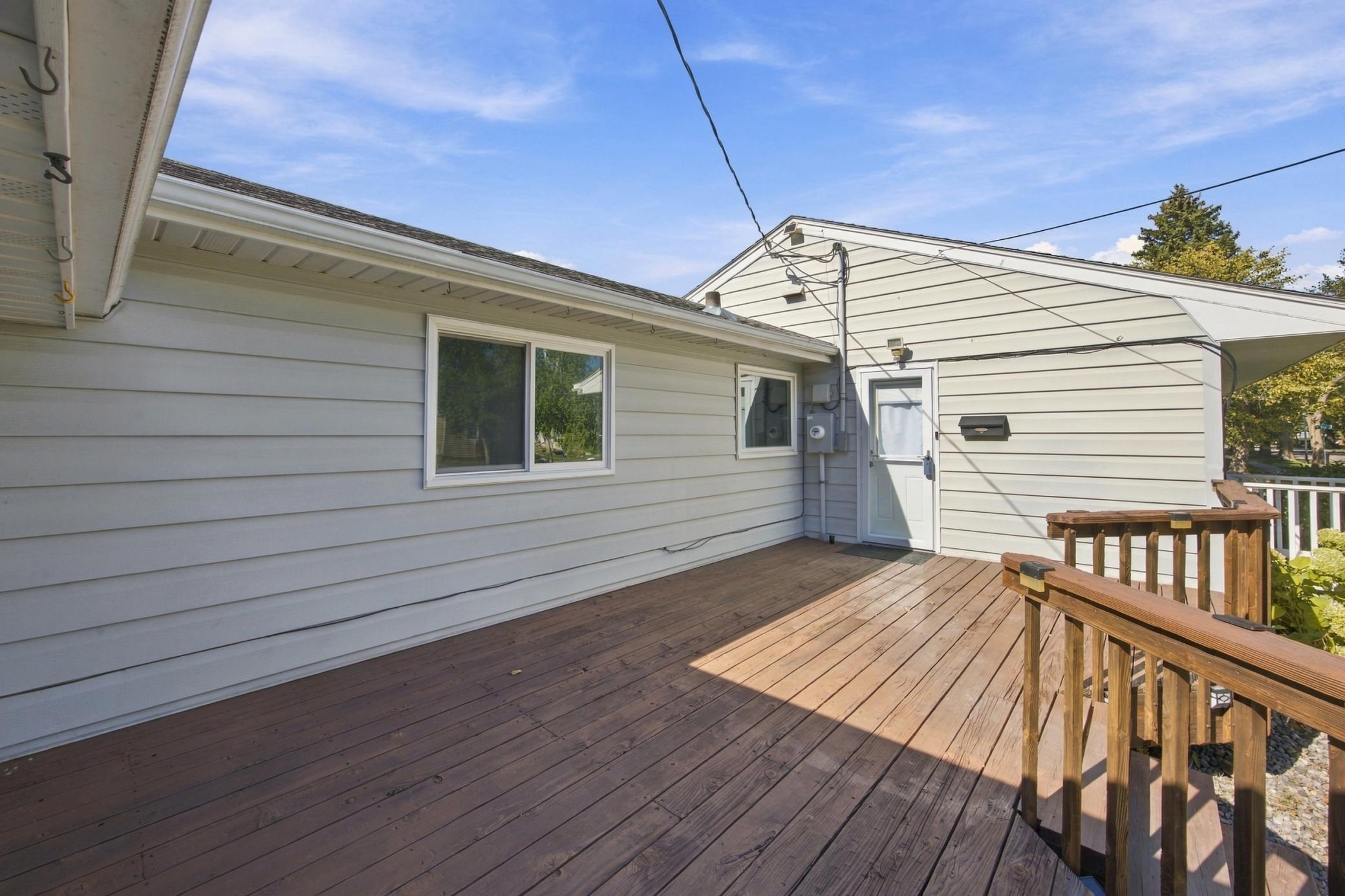 1953 single family home for sale at 809 16th Street S in Fargo, ND — 4 bed, 2 bath (photo 26 of 30)