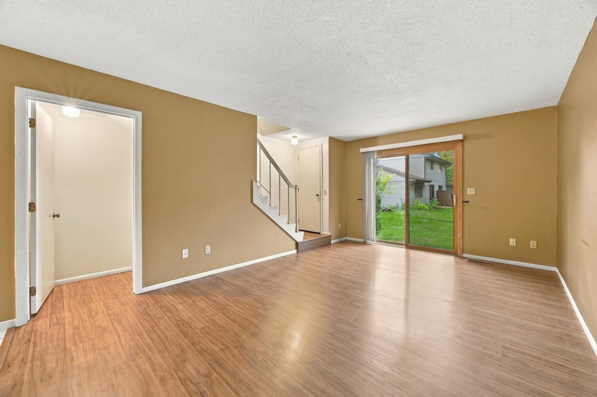 1973 townhouse for sale at 3218 2nd Street N in Fargo, ND — 2 bed, 3 bath (photo 4 of 23)