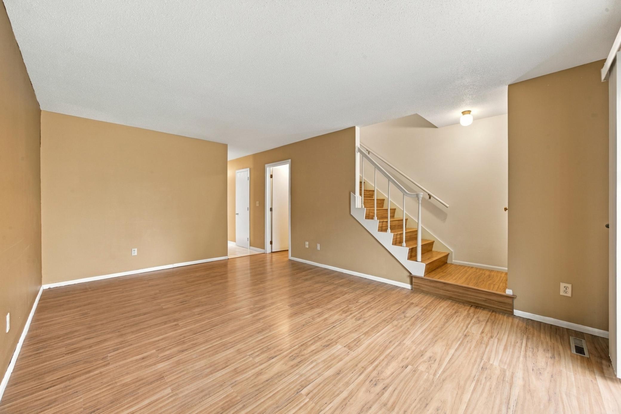 1973 townhouse for sale at 3218 2nd Street N in Fargo, ND — 2 bed, 3 bath (photo 5 of 23)