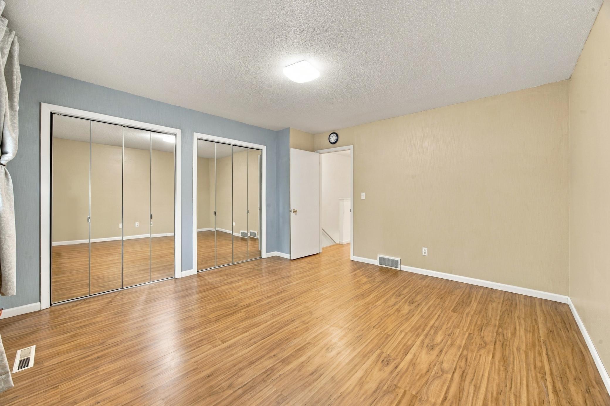 1973 townhouse for sale at 3218 2nd Street N in Fargo, ND — 2 bed, 3 bath (photo 10 of 23)