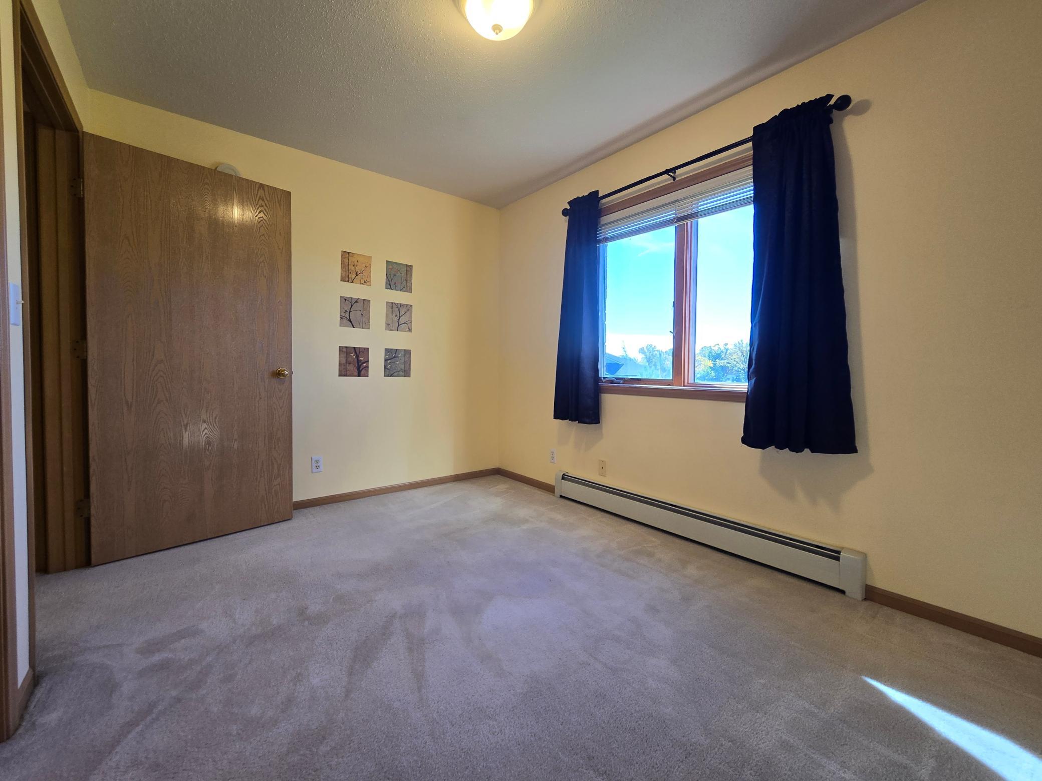 1997 home for sale at 405 Clausen Avenue SW, Unit 5 in Bemidji, MN — 2 bed, 2 bath (photo 15 of 22)