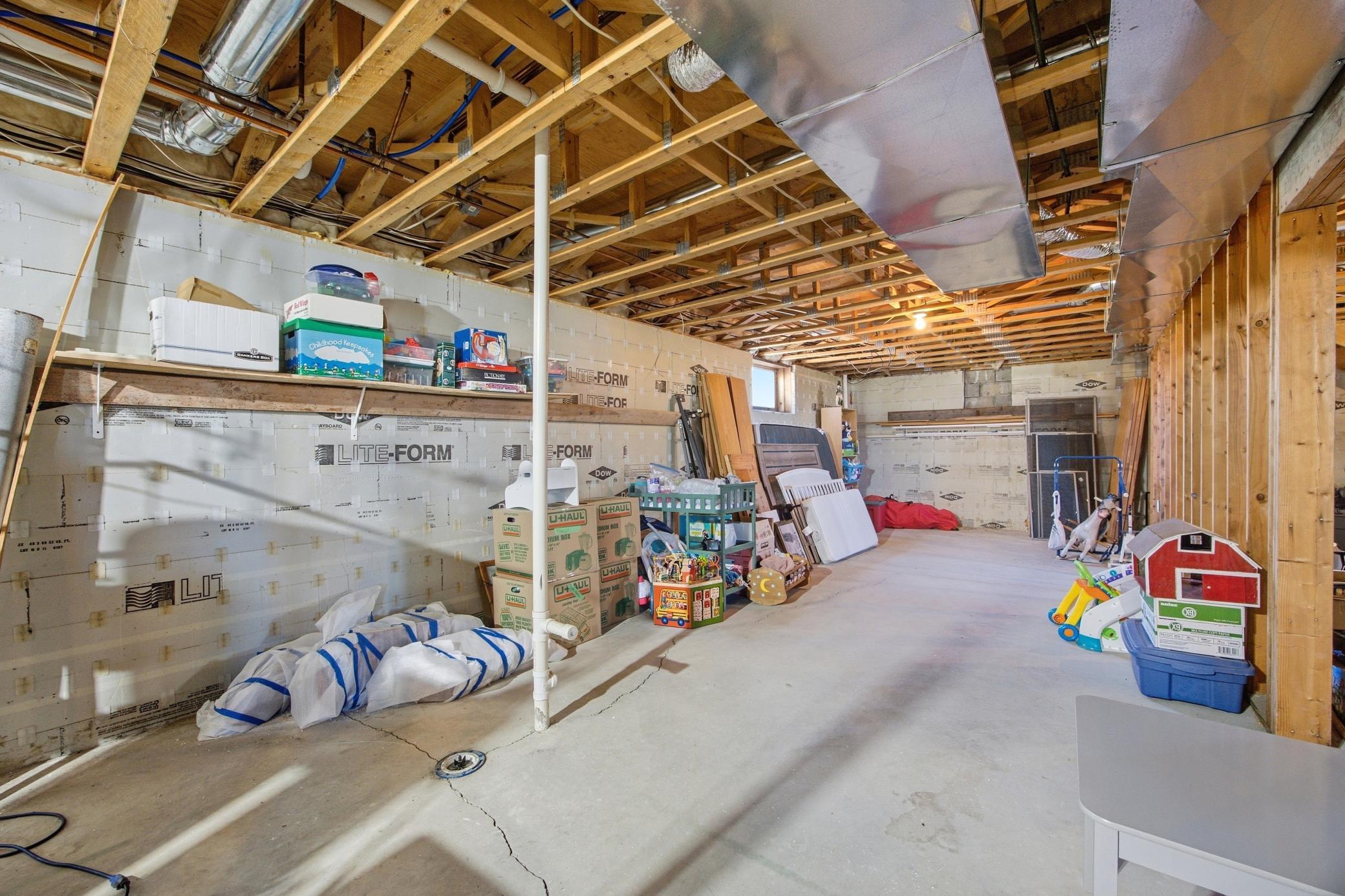 1998 single family home for sale at 5606 57 1/2 Avenue N in Harwood, ND — 3 bed, 2 bath (photo 27 of 39)