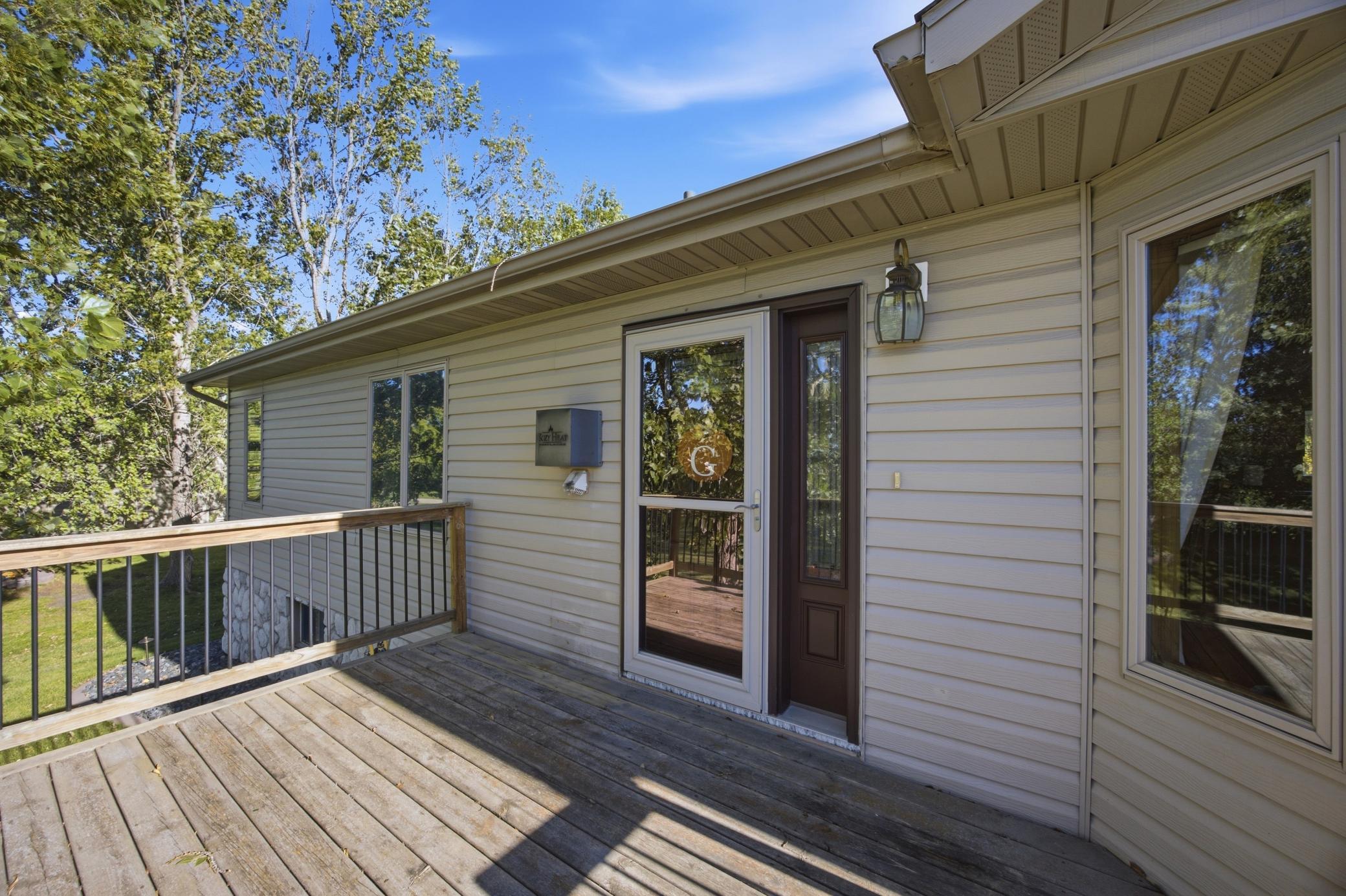 1998 single family home for sale at 5606 57 1/2 Avenue N in Harwood, ND — 3 bed, 2 bath (photo 4 of 39)
