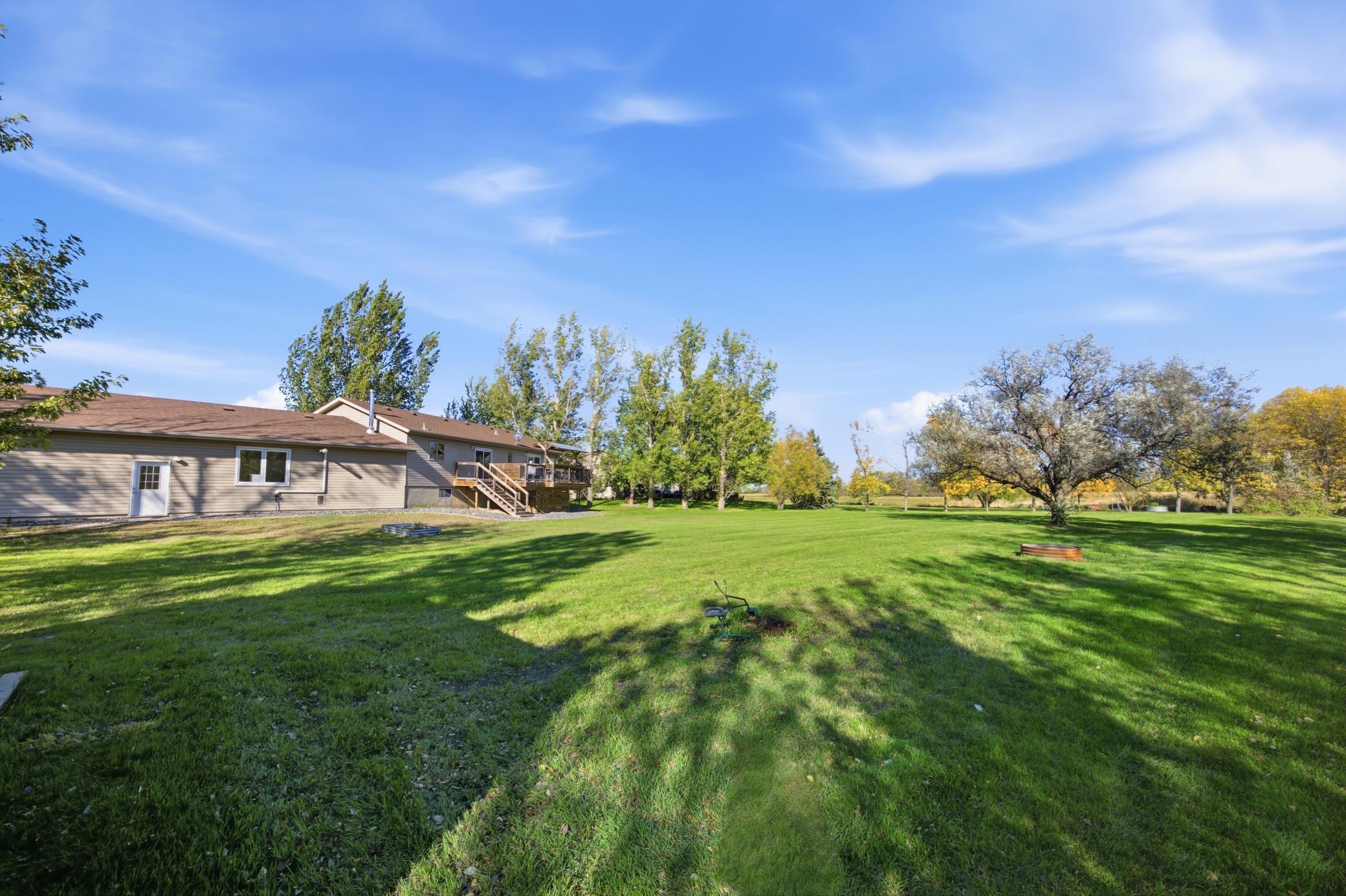 1998 single family home for sale at 5606 57 1/2 Avenue N in Harwood, ND — 3 bed, 2 bath (photo 38 of 39)