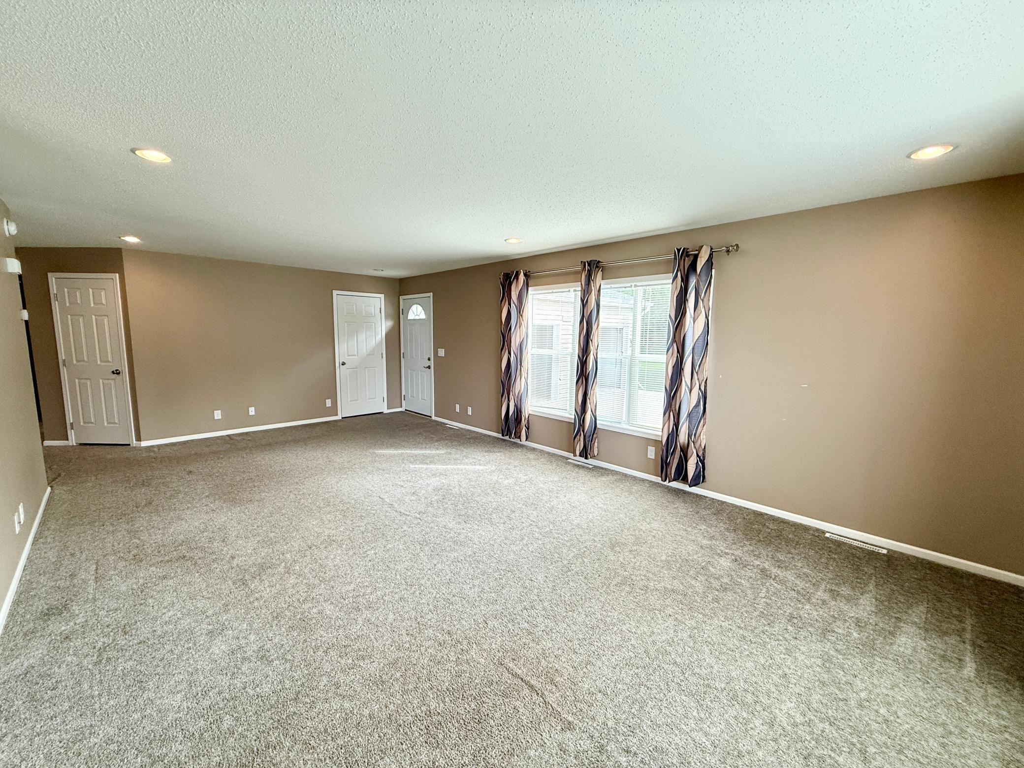 2012 single family home for sale at 511 Jessamine Avenue in Aneta, ND — 3 bed, 1 bath (photo 2 of 26)