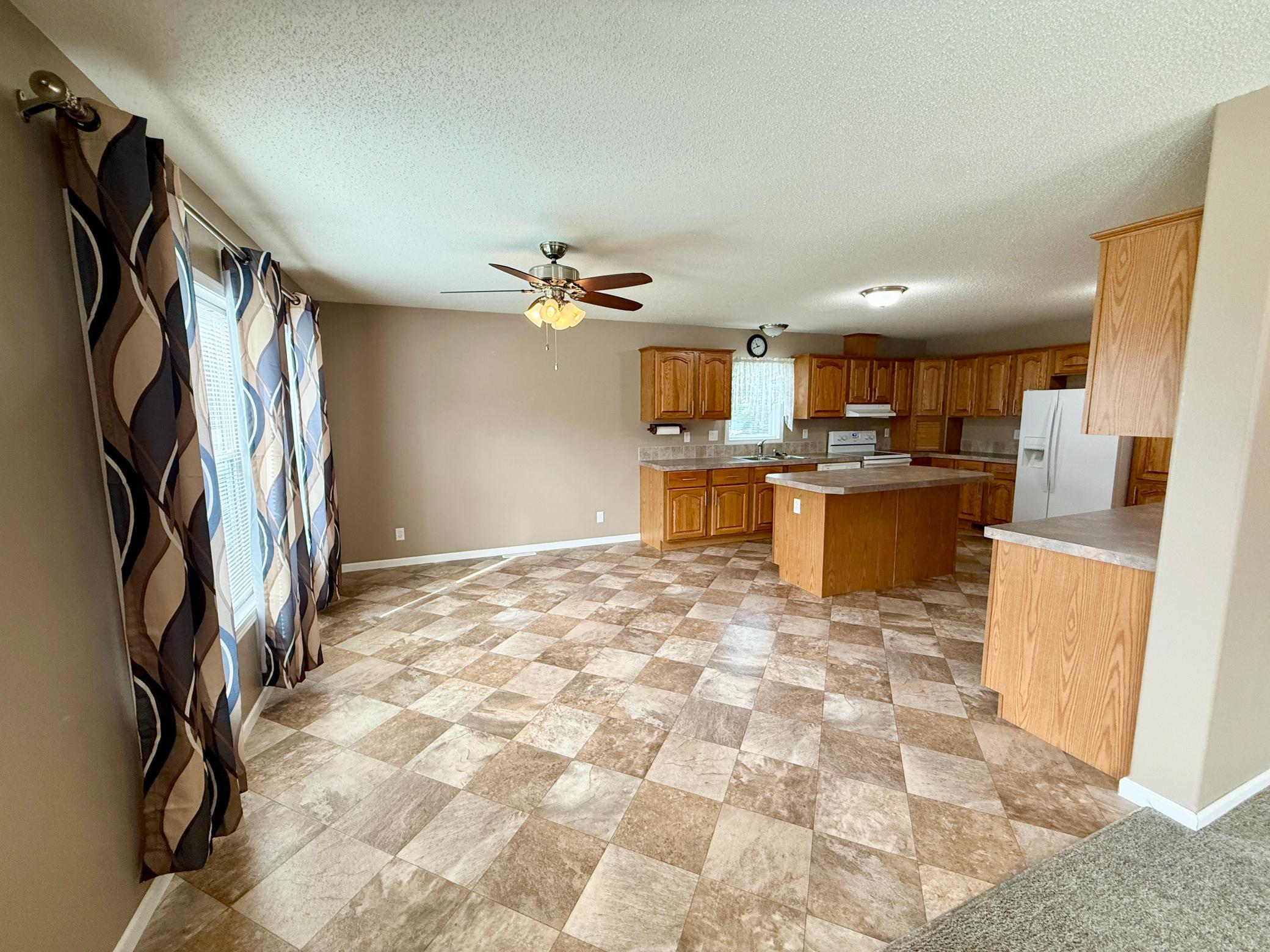 2012 single family home for sale at 511 Jessamine Avenue in Aneta, ND — 3 bed, 1 bath (photo 11 of 26)