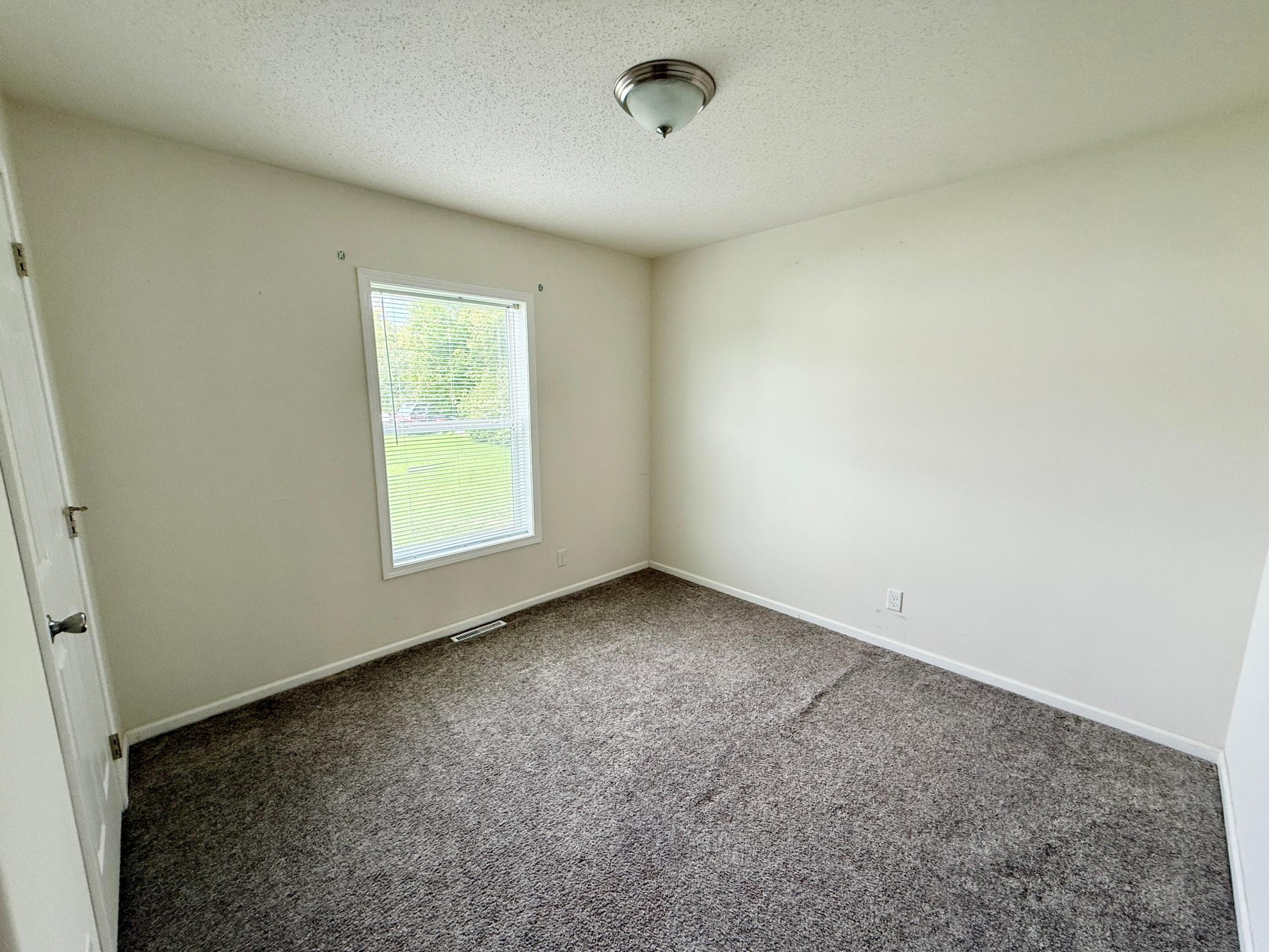 2012 single family home for sale at 511 Jessamine Avenue in Aneta, ND — 3 bed, 1 bath (photo 23 of 26)