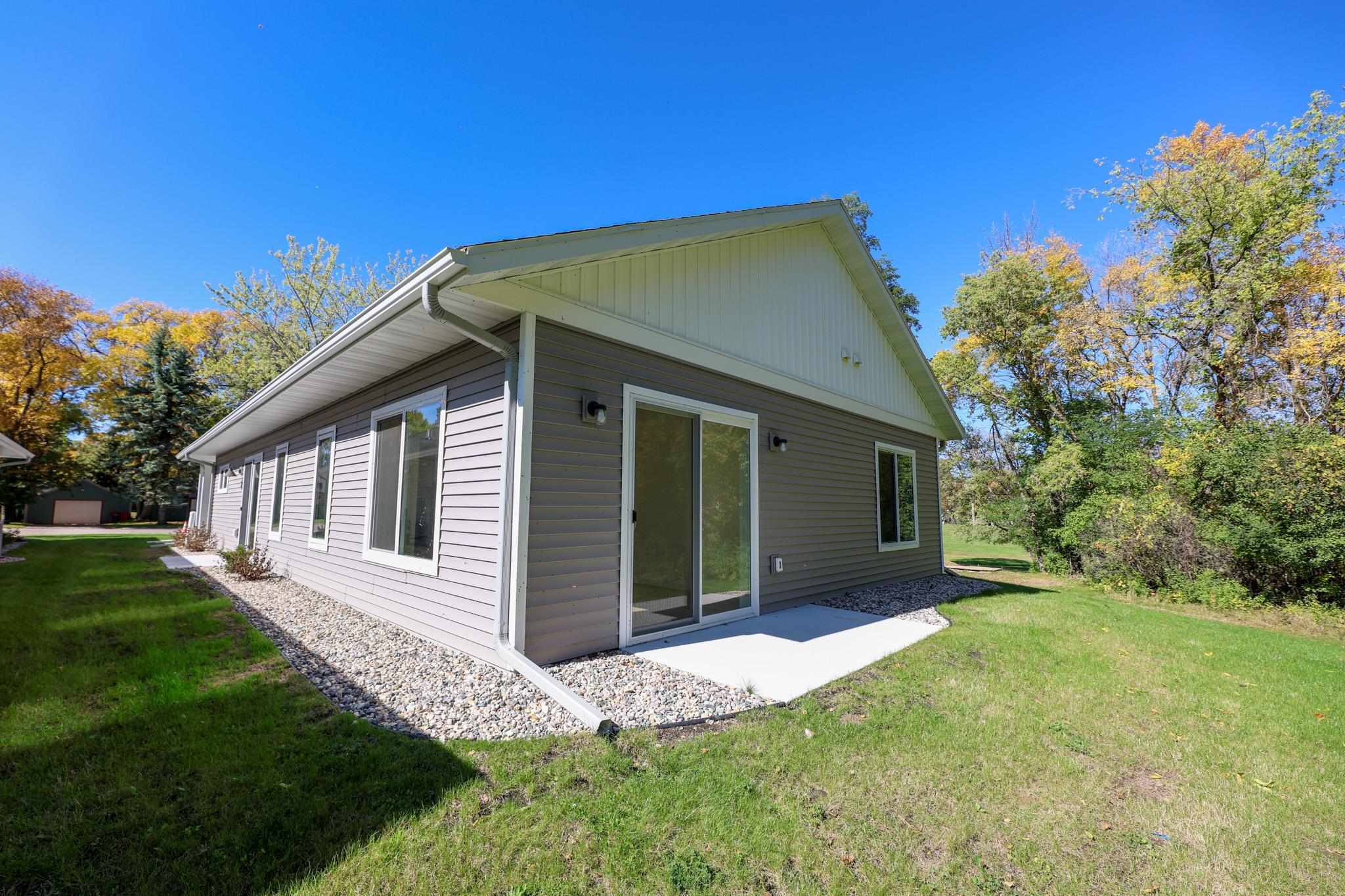 2025 home for sale at 116 N Quincy Street in Alexandria, MN — 2 bed, 2 bath (photo 3 of 31)