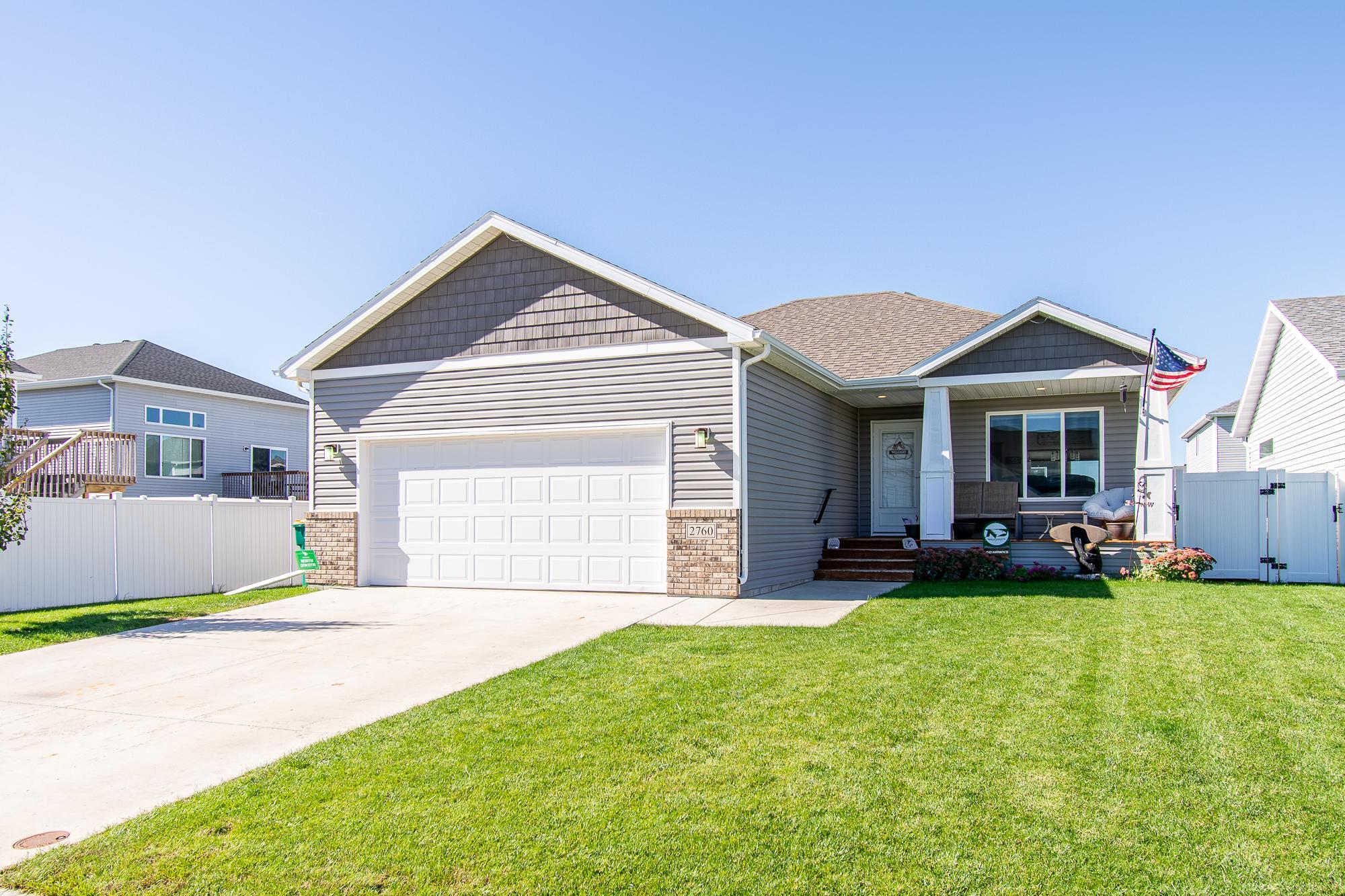 single family home for sale at 2760 Westwood Street W in West Fargo, ND — 4 bed, 3 bath
