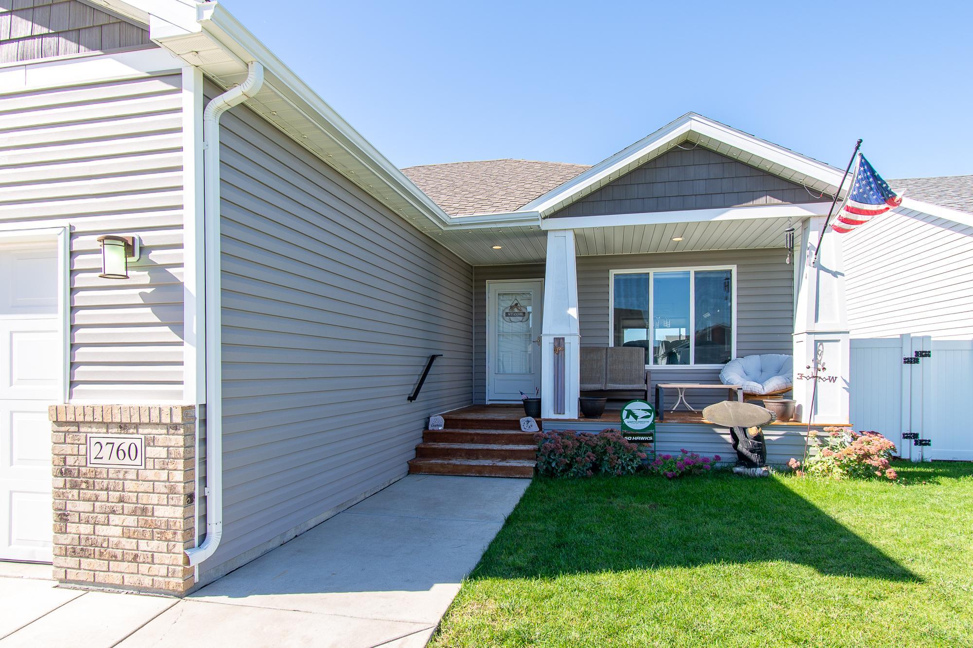 2018 single family home for sale at 2760 Westwood Street W in West Fargo, ND — 4 bed, 3 bath (photo 2 of 57)