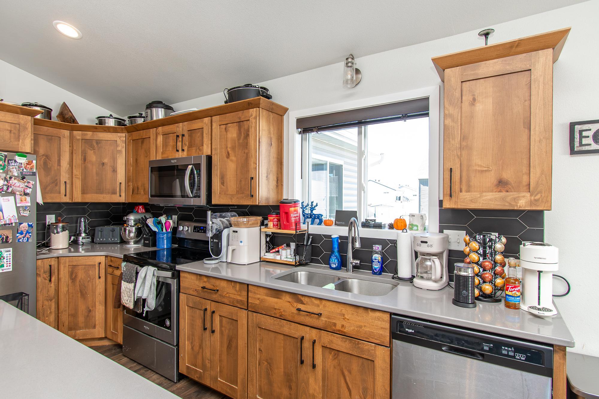 2018 single family home for sale at 2760 Westwood Street W in West Fargo, ND — 4 bed, 3 bath (photo 11 of 57)