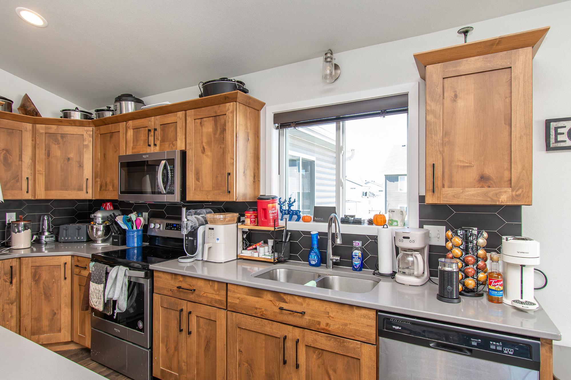 2018 single family home for sale at 2760 Westwood Street W in West Fargo, ND — 4 bed, 3 bath (photo 14 of 57)