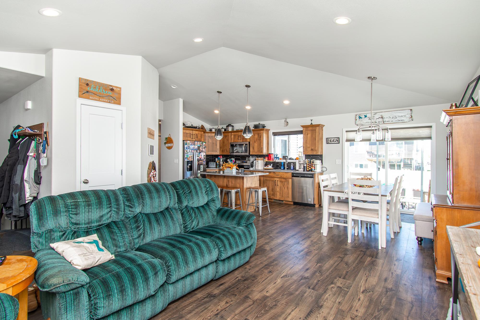 2018 single family home for sale at 2760 Westwood Street W in West Fargo, ND — 4 bed, 3 bath (photo 7 of 57)