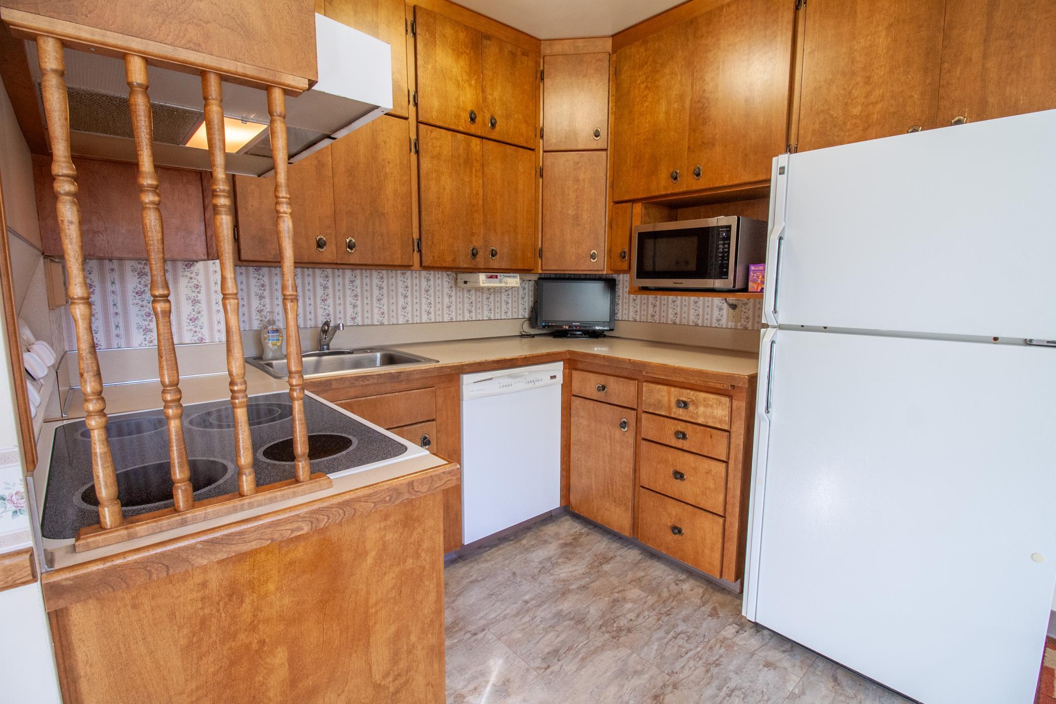 1952 single family home for sale at 908 W Linden Street W in Fergus Falls, MN — 3 bed, 2 bath (photo 23 of 70)