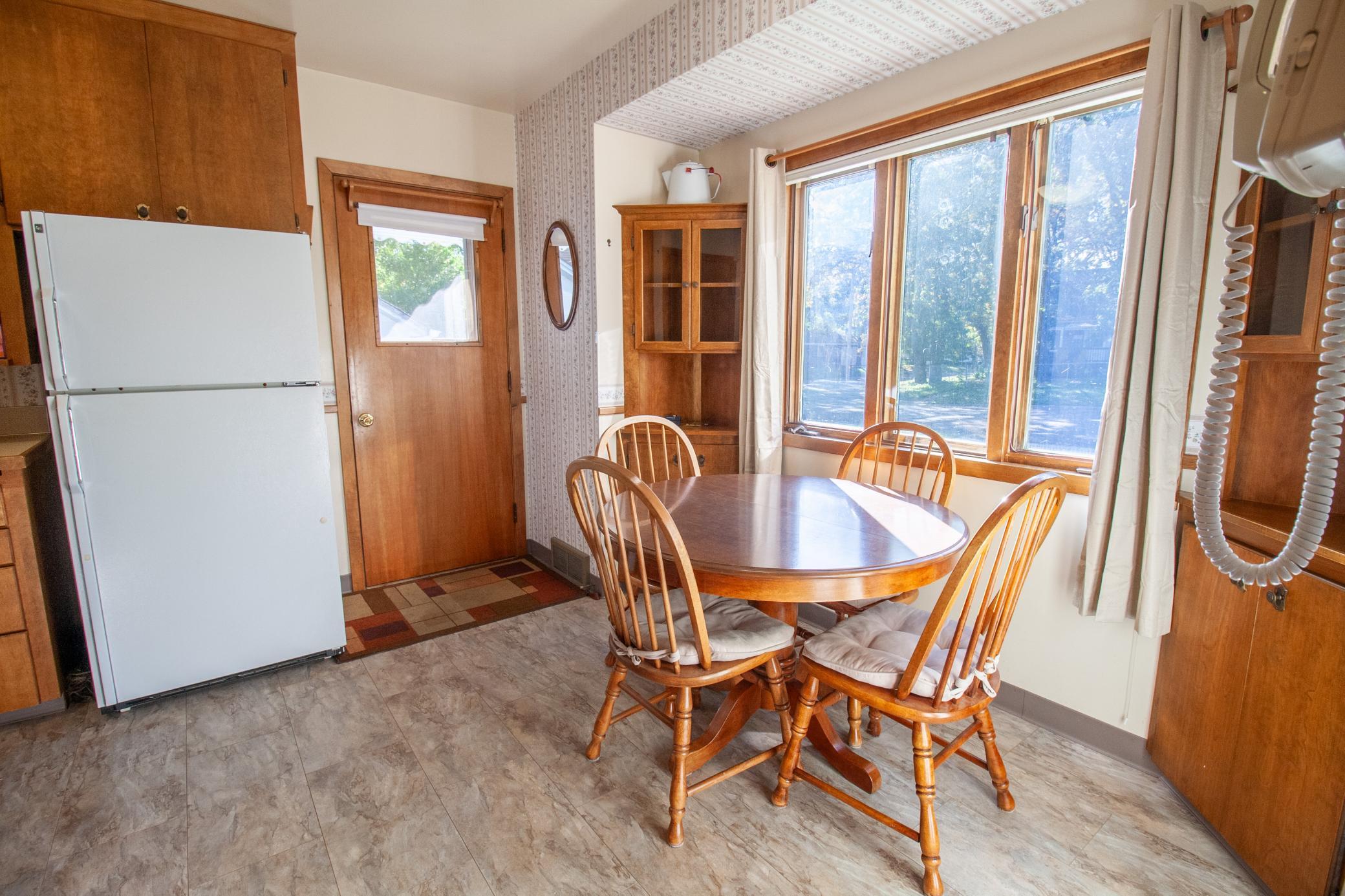 1952 single family home for sale at 908 W Linden Street W in Fergus Falls, MN — 3 bed, 2 bath (photo 24 of 70)