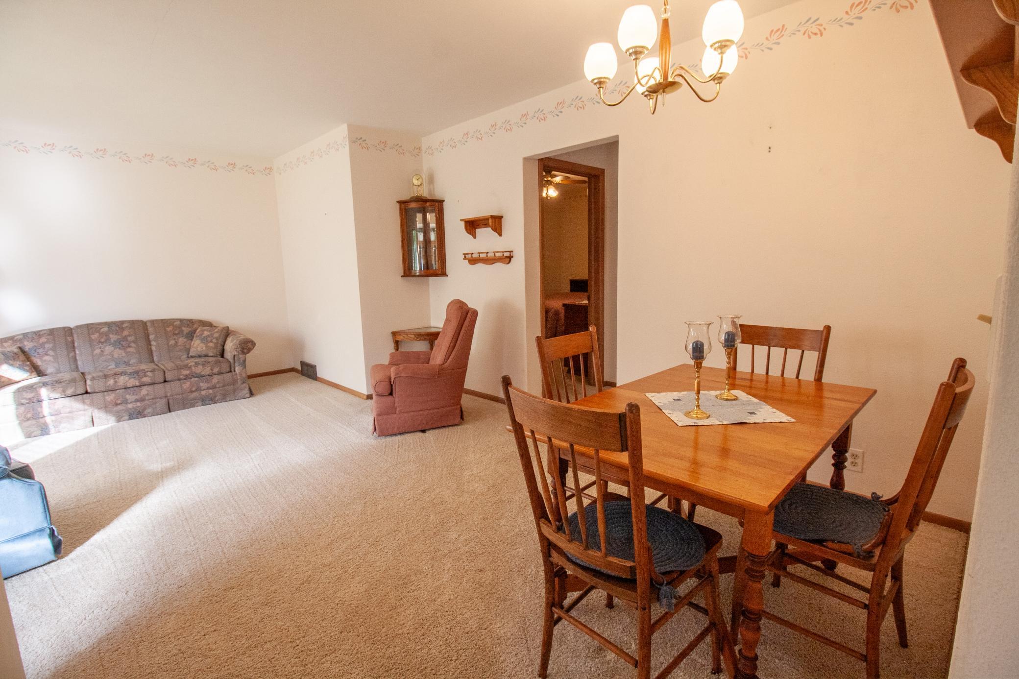 1952 single family home for sale at 908 W Linden Street W in Fergus Falls, MN — 3 bed, 2 bath (photo 26 of 70)