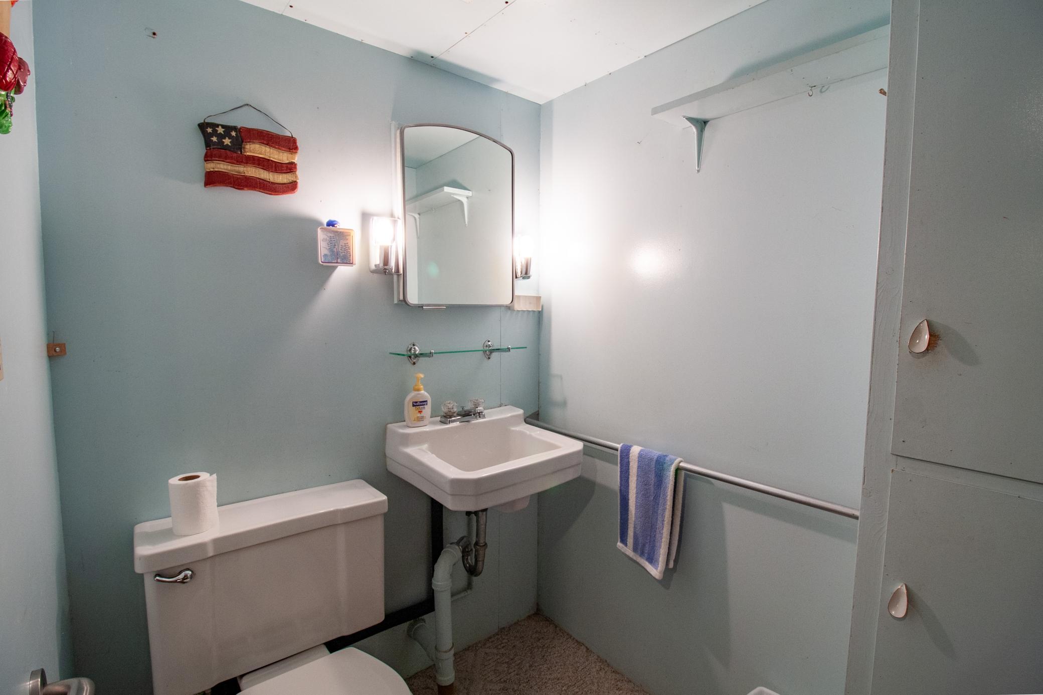 1952 single family home for sale at 908 W Linden Street W in Fergus Falls, MN — 3 bed, 2 bath (photo 47 of 70)