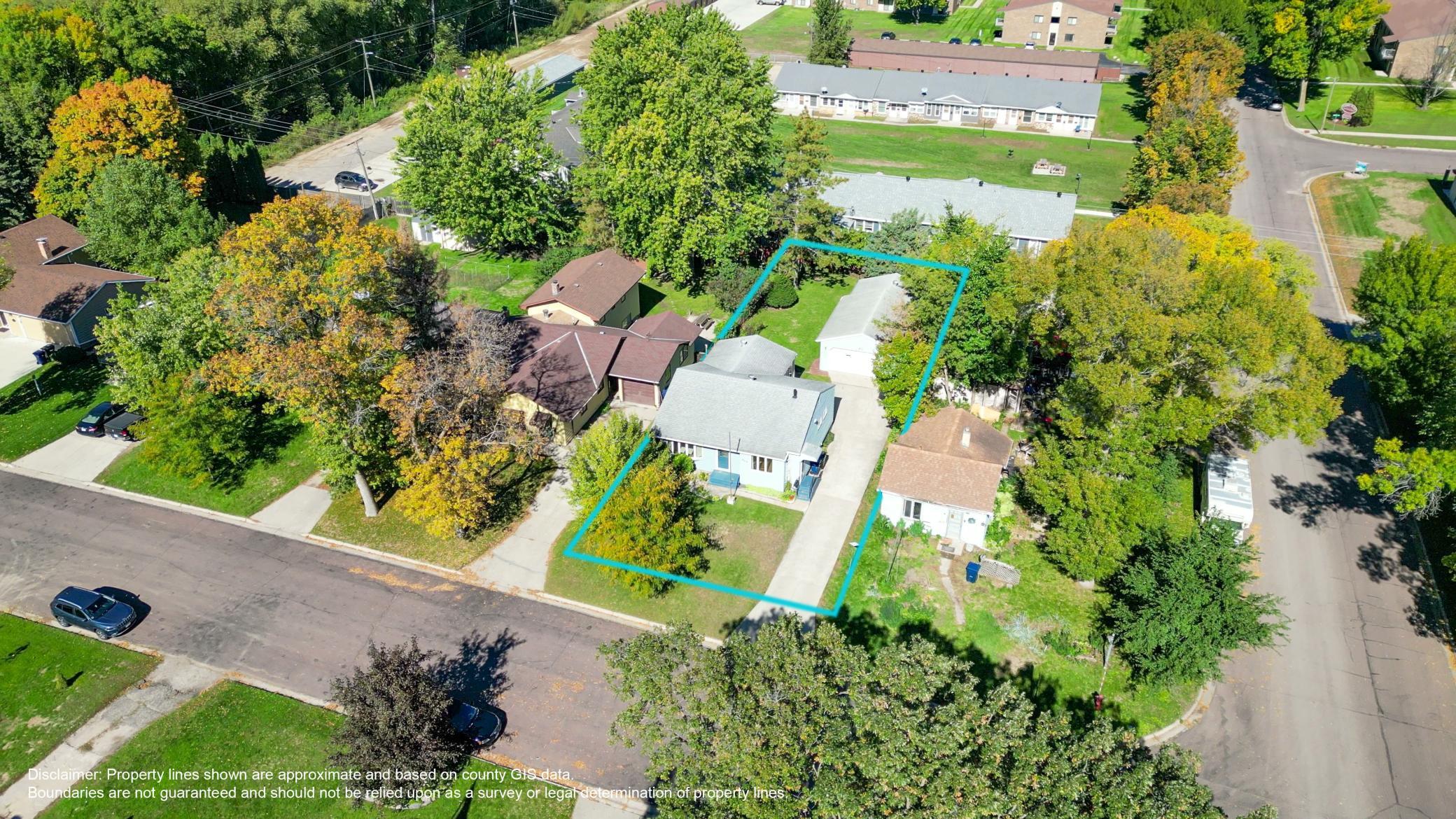1952 single family home for sale at 908 W Linden Street W in Fergus Falls, MN — 3 bed, 2 bath (photo 56 of 70)