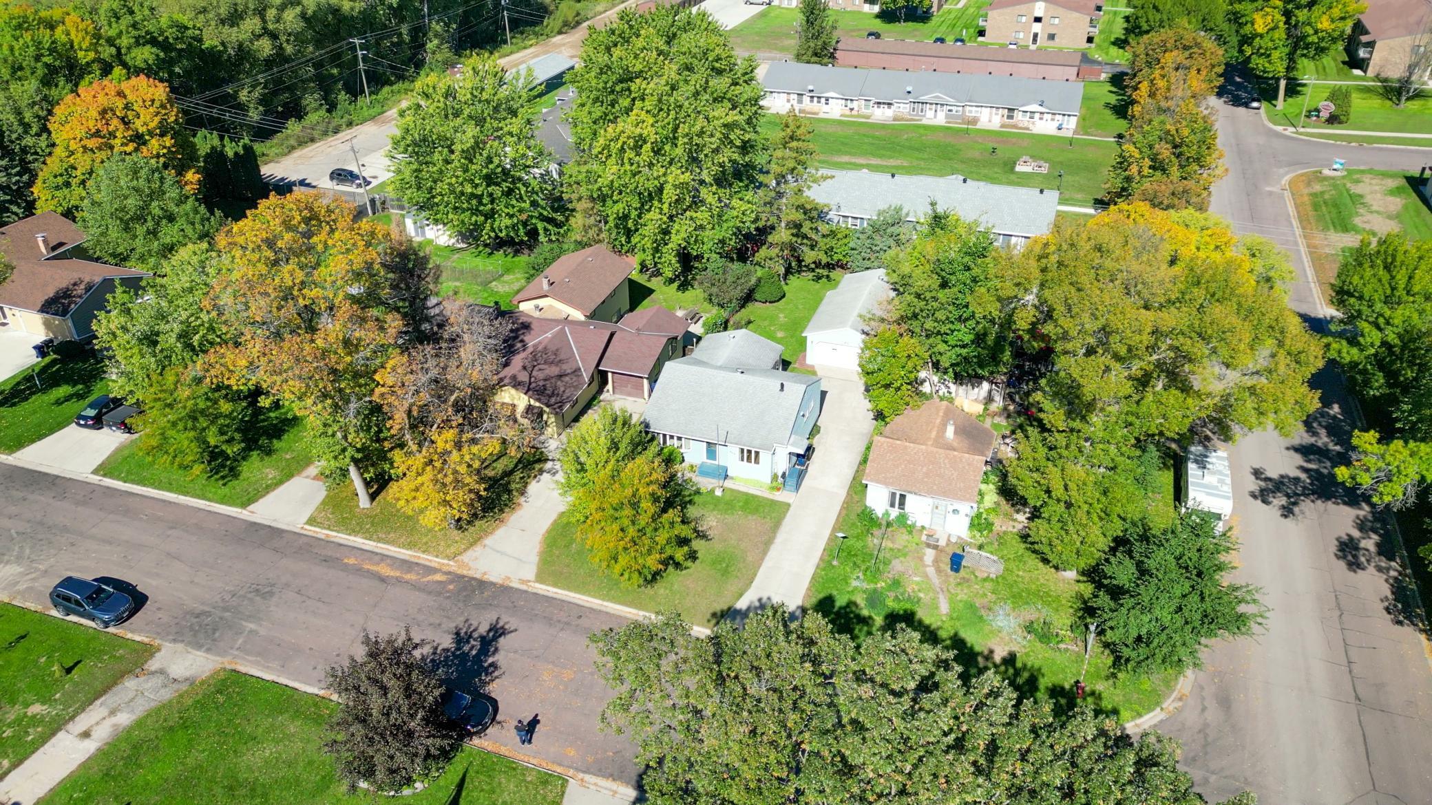 1952 single family home for sale at 908 W Linden Street W in Fergus Falls, MN — 3 bed, 2 bath (photo 57 of 70)