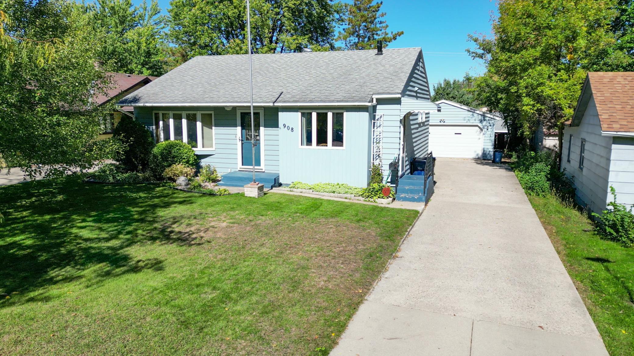 1952 single family home for sale at 908 W Linden Street W in Fergus Falls, MN — 3 bed, 2 bath (photo 64 of 70)