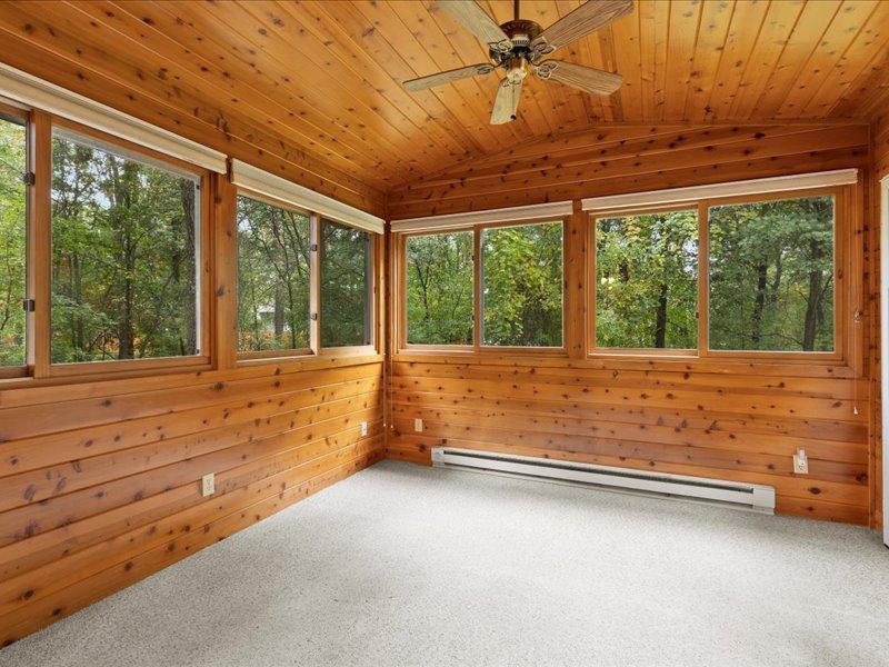 1979 single family home for sale at 12863 Kingwood Drive in Baxter, MN — 3 bed, 1 bath (photo 11 of 35)
