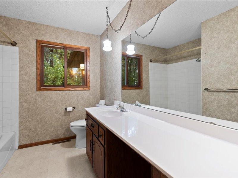 1979 single family home for sale at 12863 Kingwood Drive in Baxter, MN — 3 bed, 1 bath (photo 14 of 35)
