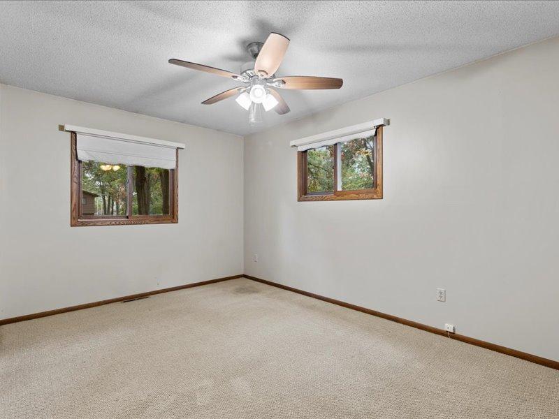 1979 single family home for sale at 12863 Kingwood Drive in Baxter, MN — 3 bed, 1 bath (photo 16 of 35)