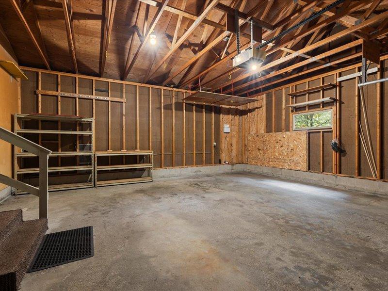 1979 single family home for sale at 12863 Kingwood Drive in Baxter, MN — 3 bed, 1 bath (photo 18 of 35)