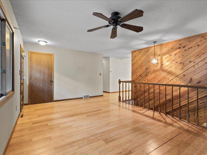 1979 single family home for sale at 12863 Kingwood Drive in Baxter, MN — 3 bed, 1 bath (photo 3 of 35)
