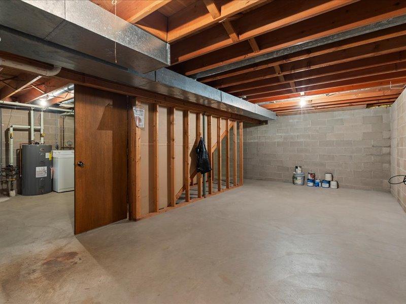 1979 single family home for sale at 12863 Kingwood Drive in Baxter, MN — 3 bed, 1 bath (photo 24 of 35)