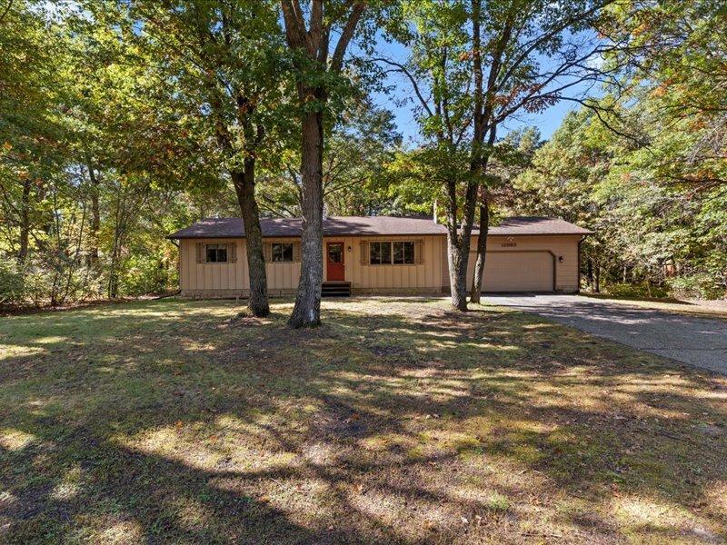1979 single family home for sale at 12863 Kingwood Drive in Baxter, MN — 3 bed, 1 bath (photo 27 of 35)