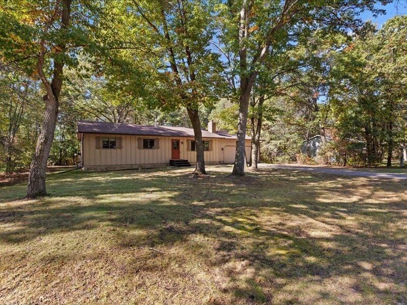 1979 single family home for sale at 12863 Kingwood Drive in Baxter, MN — 3 bed, 1 bath (photo 28 of 35)