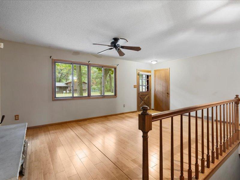 1979 single family home for sale at 12863 Kingwood Drive in Baxter, MN — 3 bed, 1 bath (photo 5 of 35)