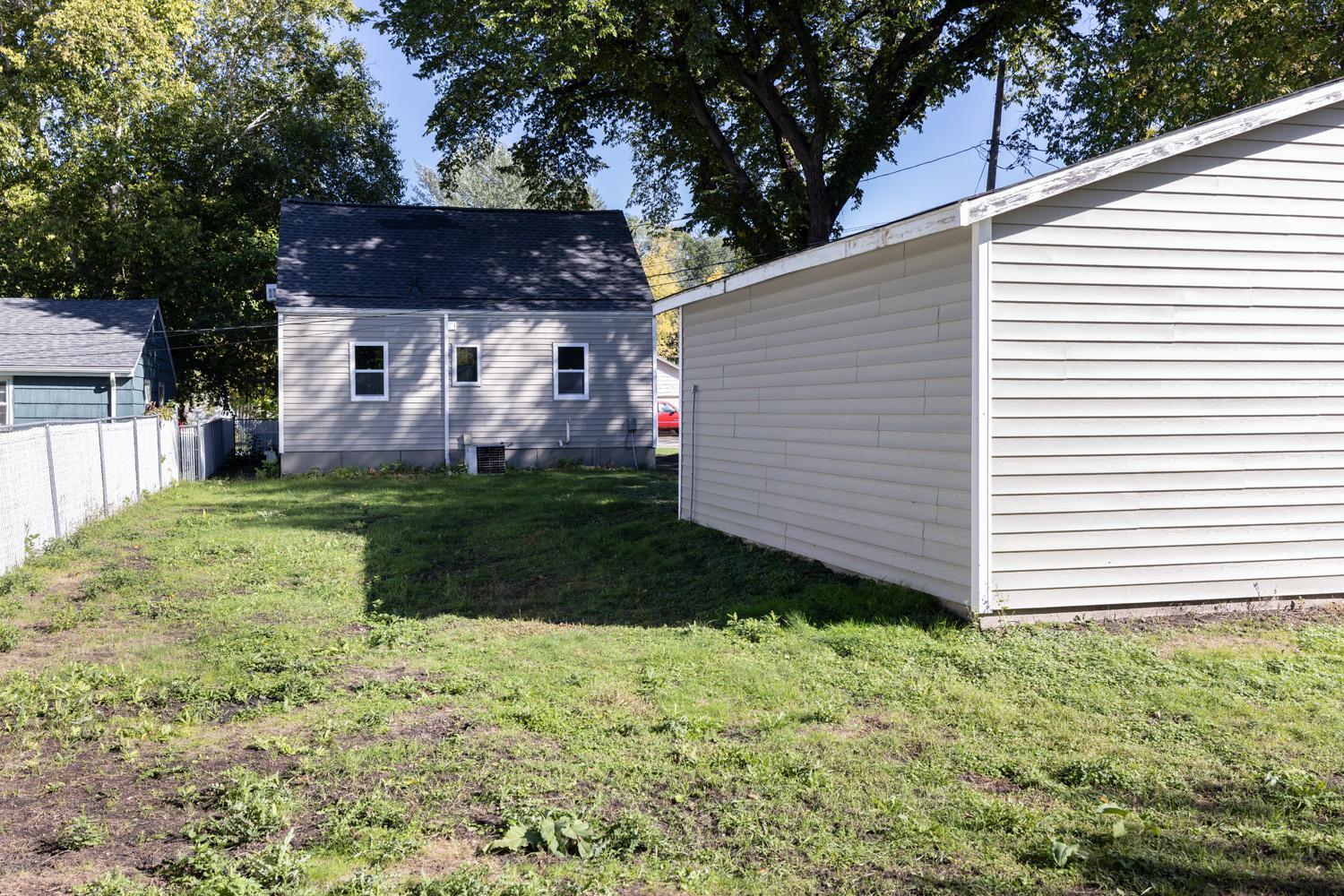 1941 single family home for sale at 311 15th Street S in Moorhead, MN — 3 bed, 1 bath (photo 20 of 21)