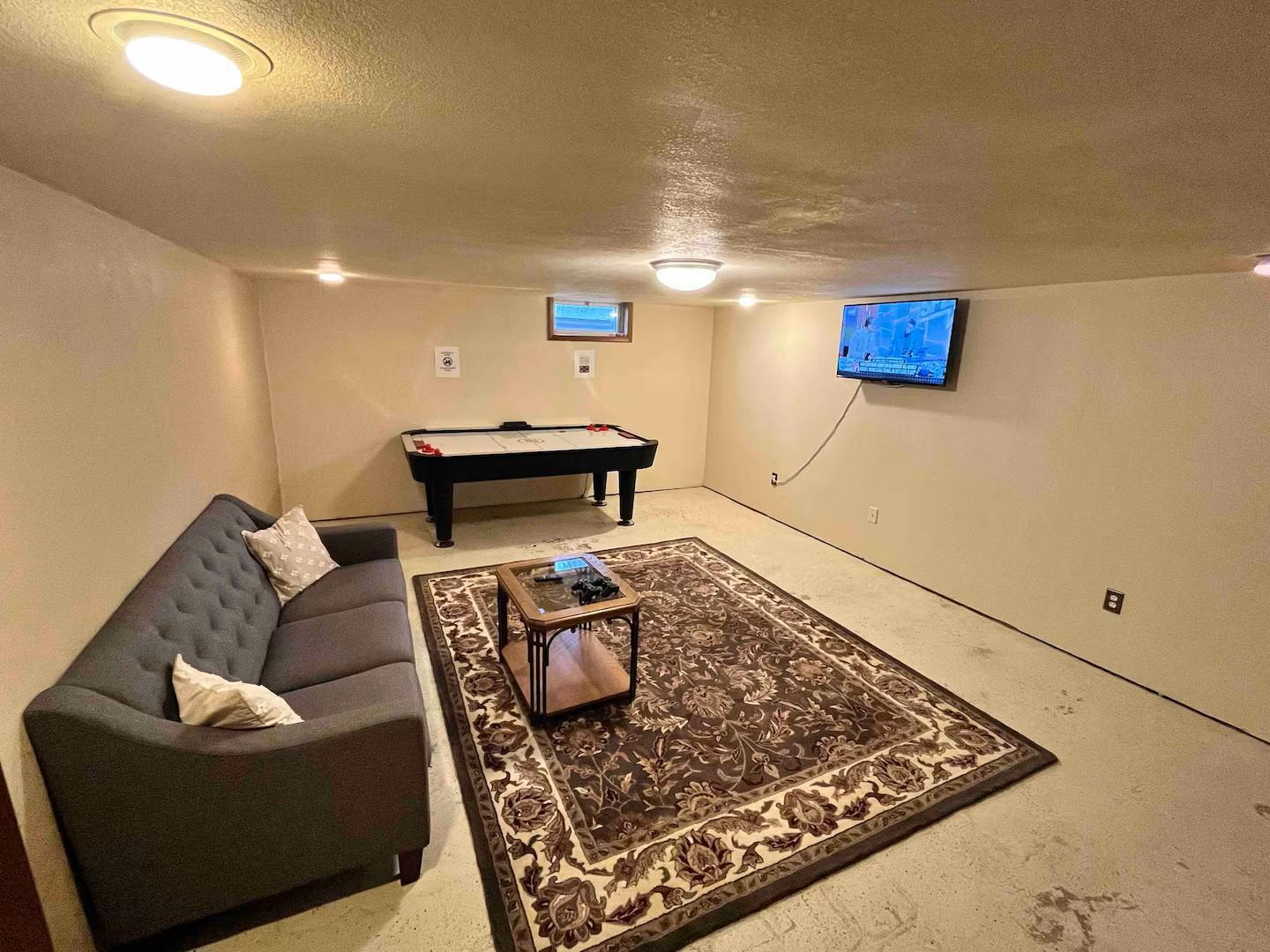 1955 single family home for sale at 213 Tindolph Avenue N in Thief River Falls, MN — 2 bed, 2 bath (photo 17 of 22)