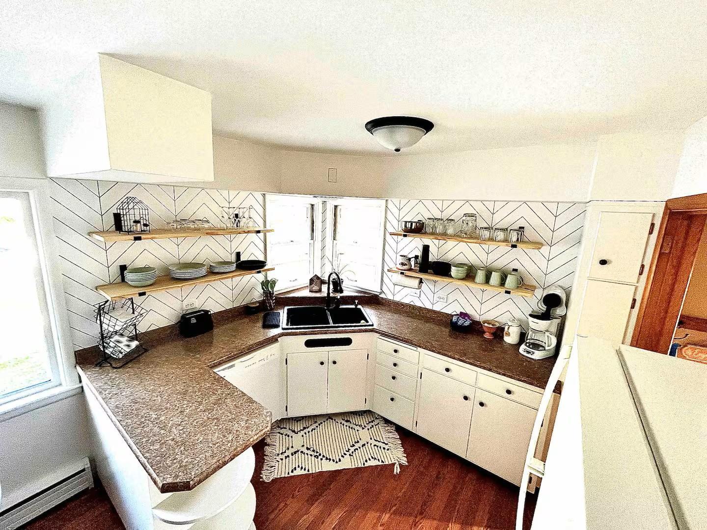 1955 single family home for sale at 213 Tindolph Avenue N in Thief River Falls, MN — 2 bed, 2 bath (photo 8 of 22)