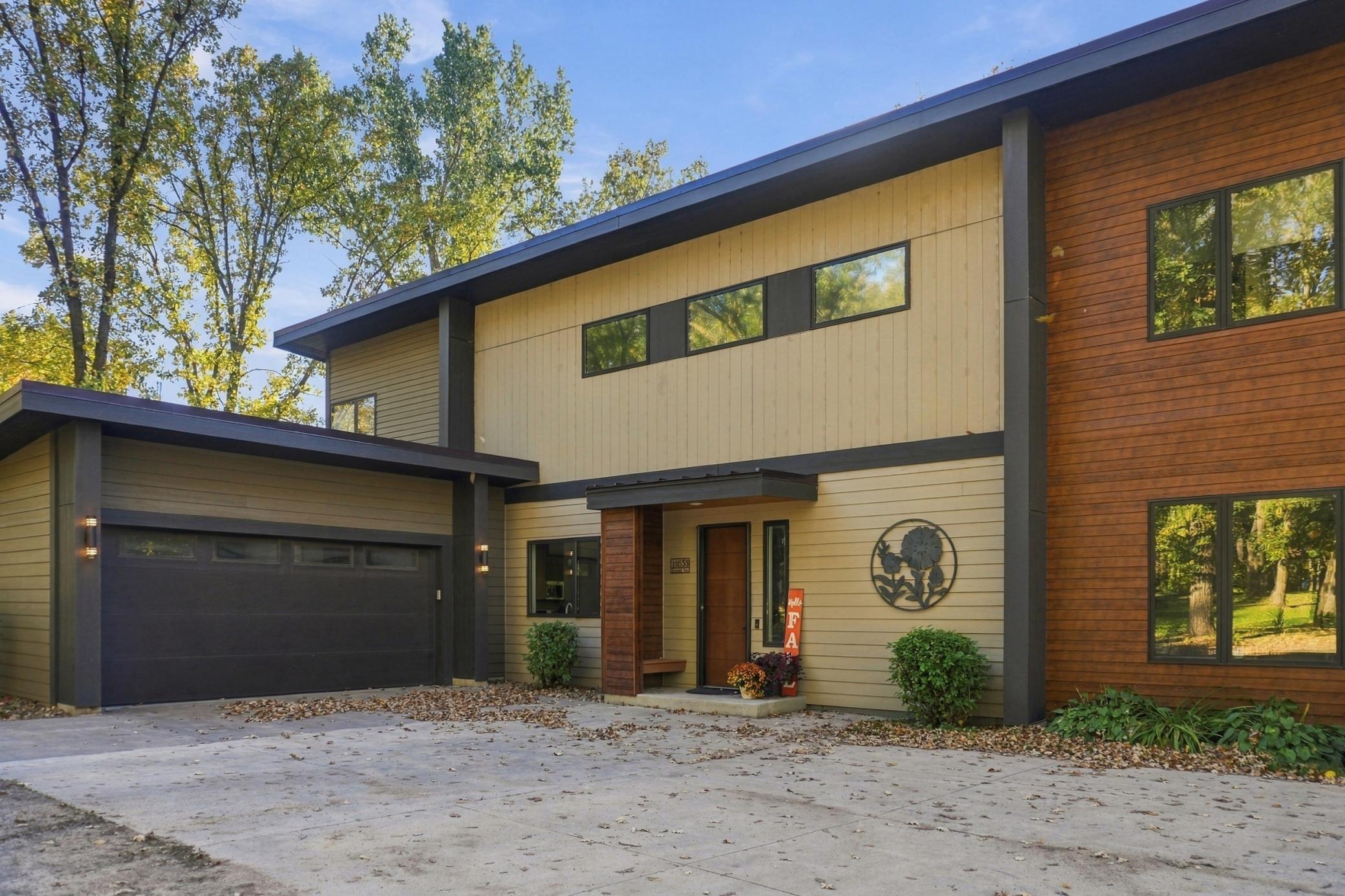 2018 single family home for sale at 10553 Alcott Drive in Sauk Centre, MN — 4 bed, 3 bath (photo 2 of 57)