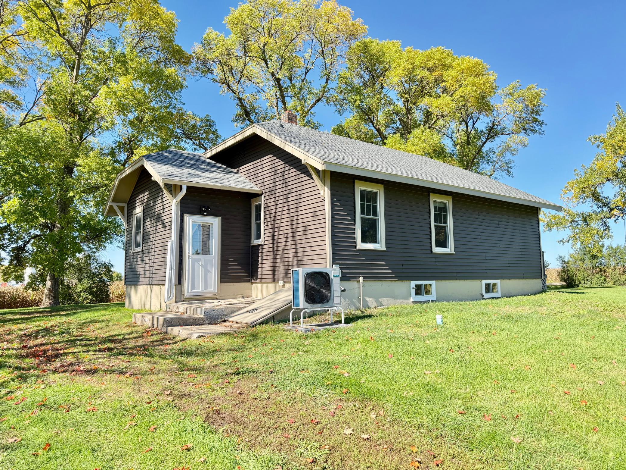 1927 single family home for sale at 29930 147th Street in Dalton, MN — 4 bed, 2 bath (photo 7 of 41)