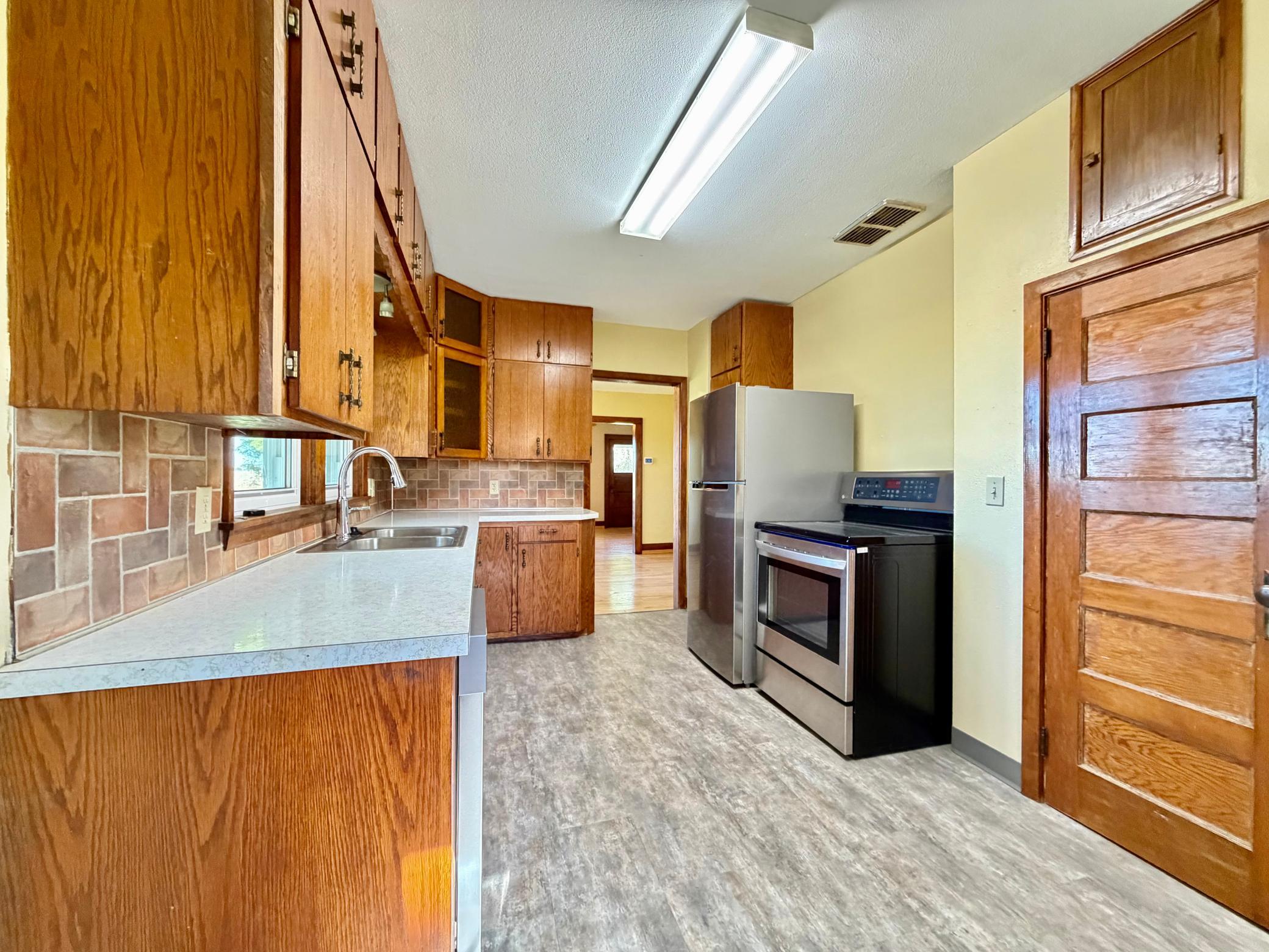 1927 single family home for sale at 29930 147th Street in Dalton, MN — 4 bed, 2 bath (photo 8 of 41)