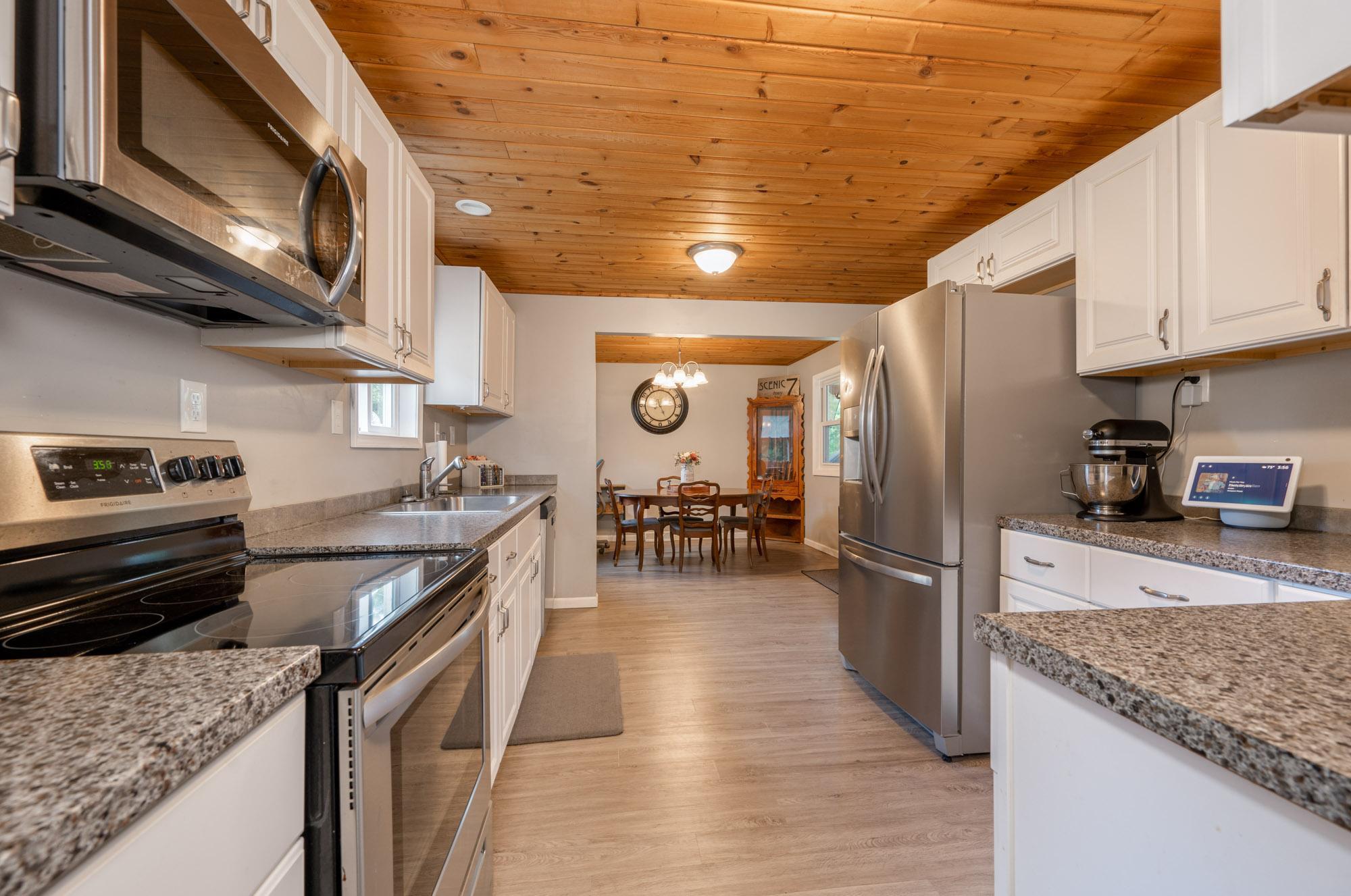 1900 single family home for sale at 36113 Scenic Highway in Bovey, MN — 2 bed, 1 bath (photo 11 of 40)