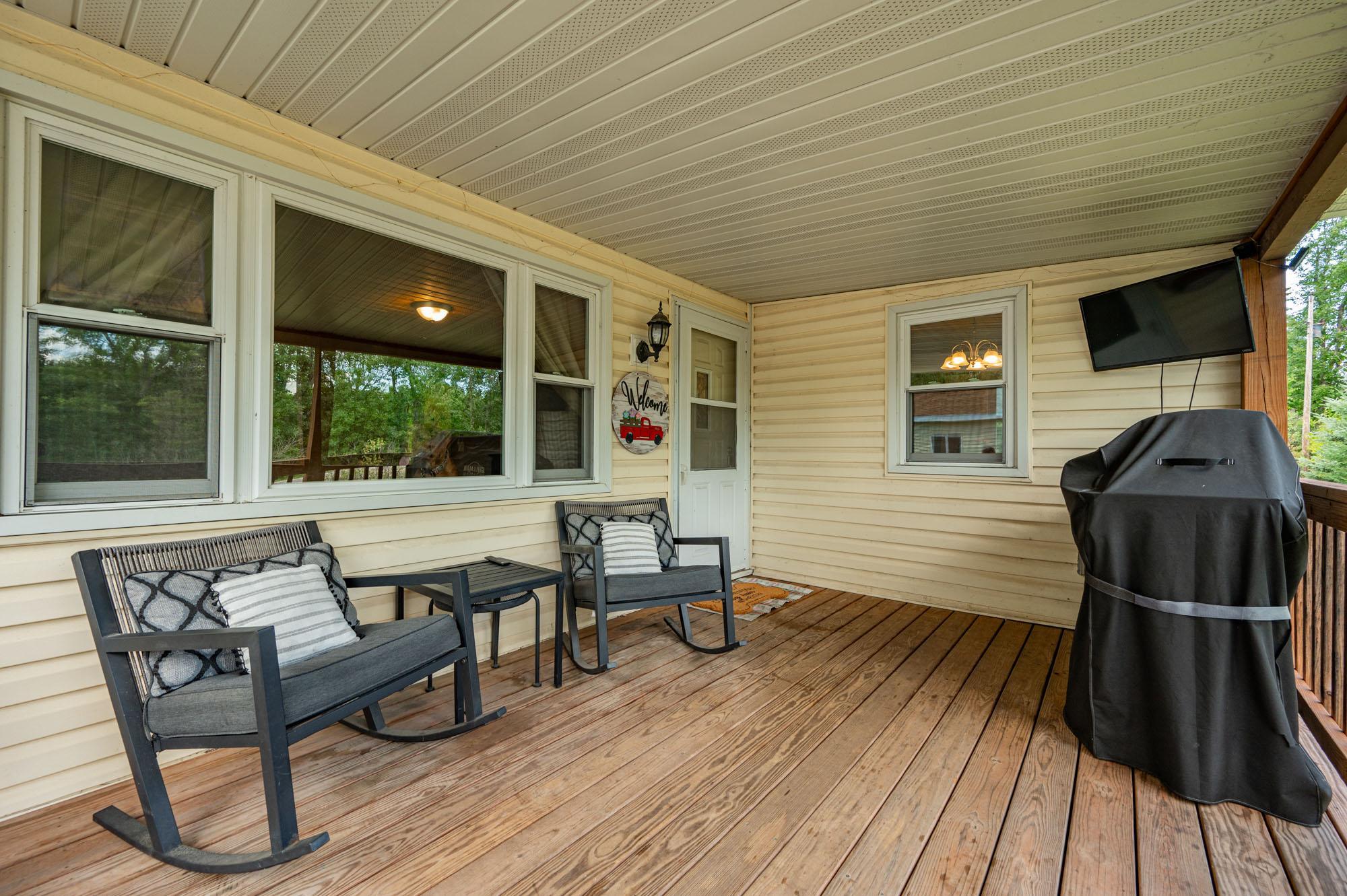 1900 single family home for sale at 36113 Scenic Highway in Bovey, MN — 2 bed, 1 bath (photo 3 of 40)