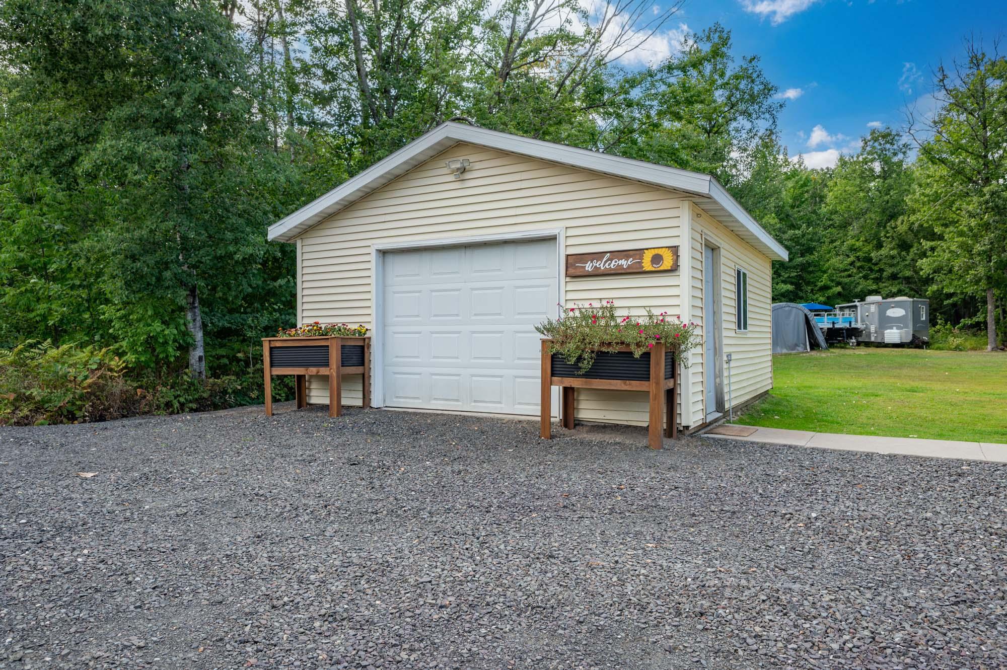1900 single family home for sale at 36113 Scenic Highway in Bovey, MN — 2 bed, 1 bath (photo 22 of 40)