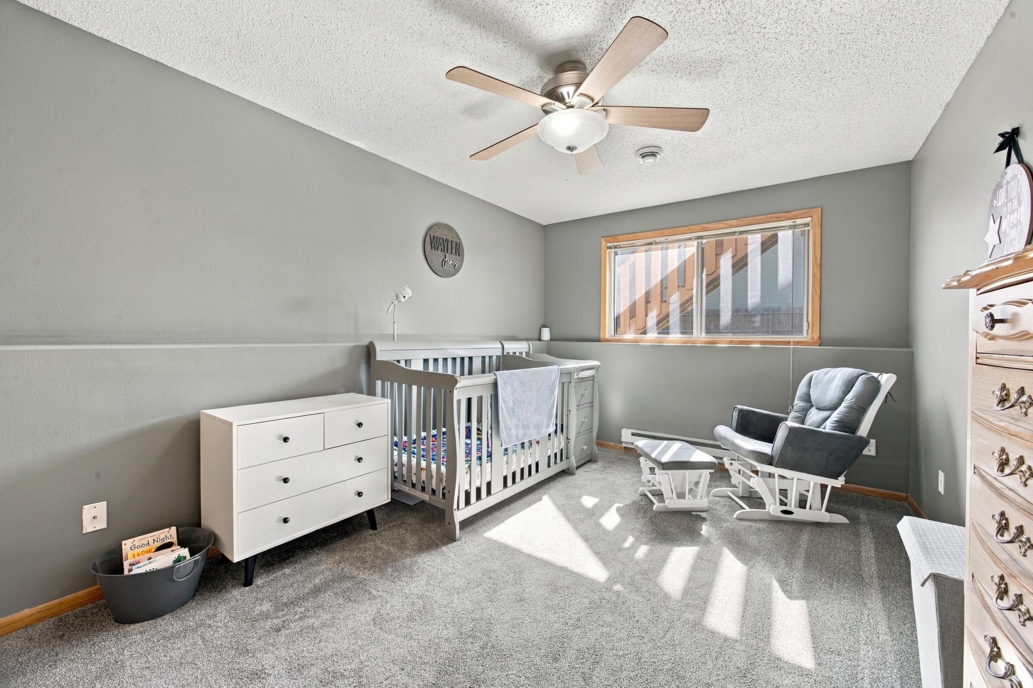 2004 twin home for sale at 1656 6 Street W in West Fargo, ND — 3 bed, 2 bath (photo 20 of 28)